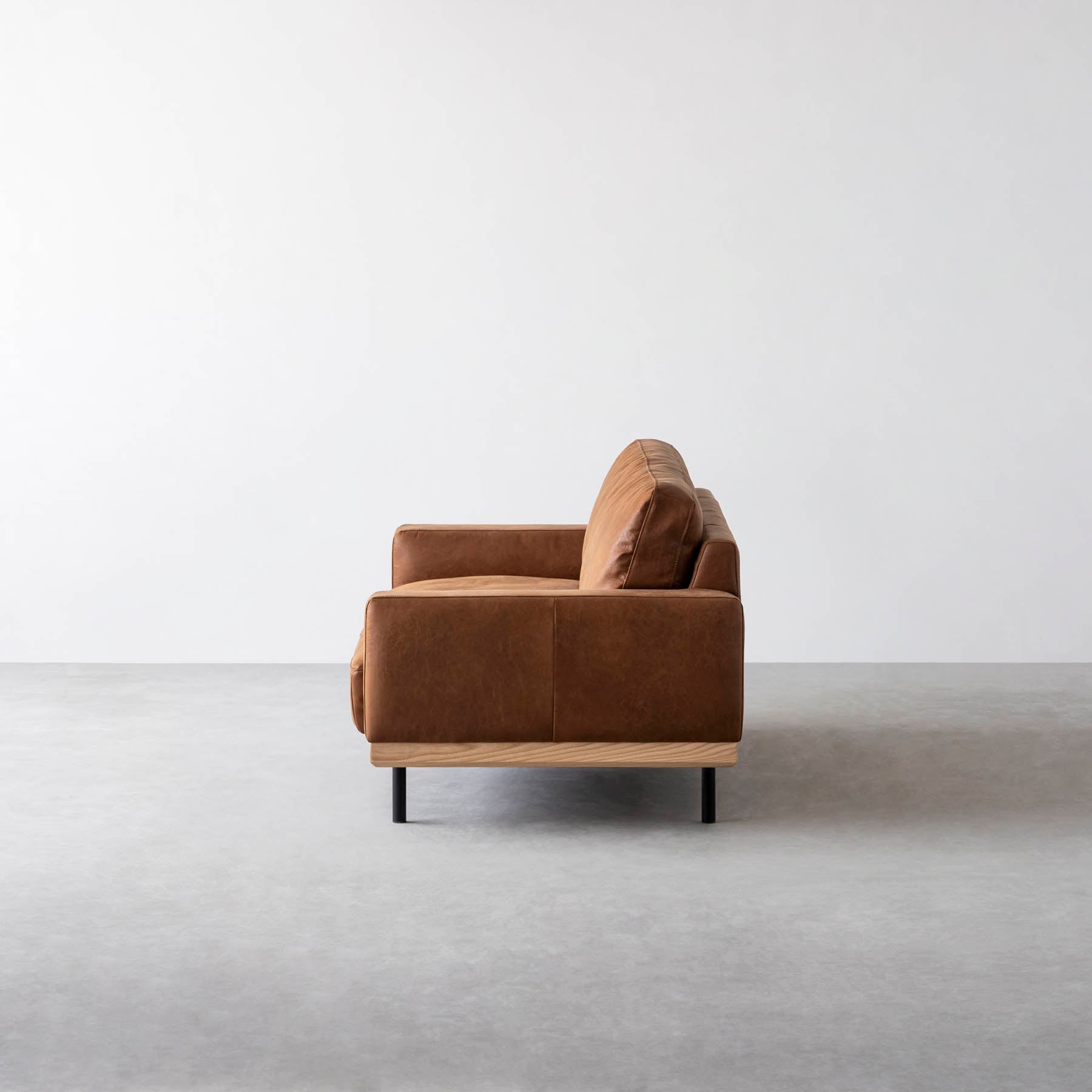 スーパーレザーテックスを採用した2.5シーターソファ