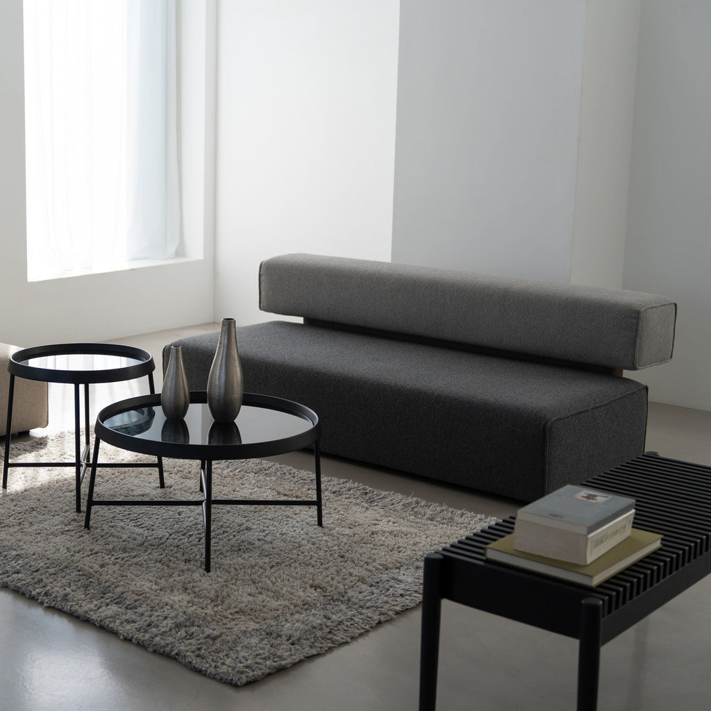 異なる色のボックスを組み合わせたアームレス2シーターソファ（グレー）