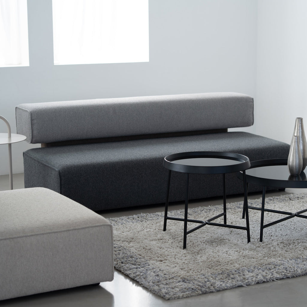 異なる色のボックスを組み合わせたアームレス2シーターソファ（グレー）