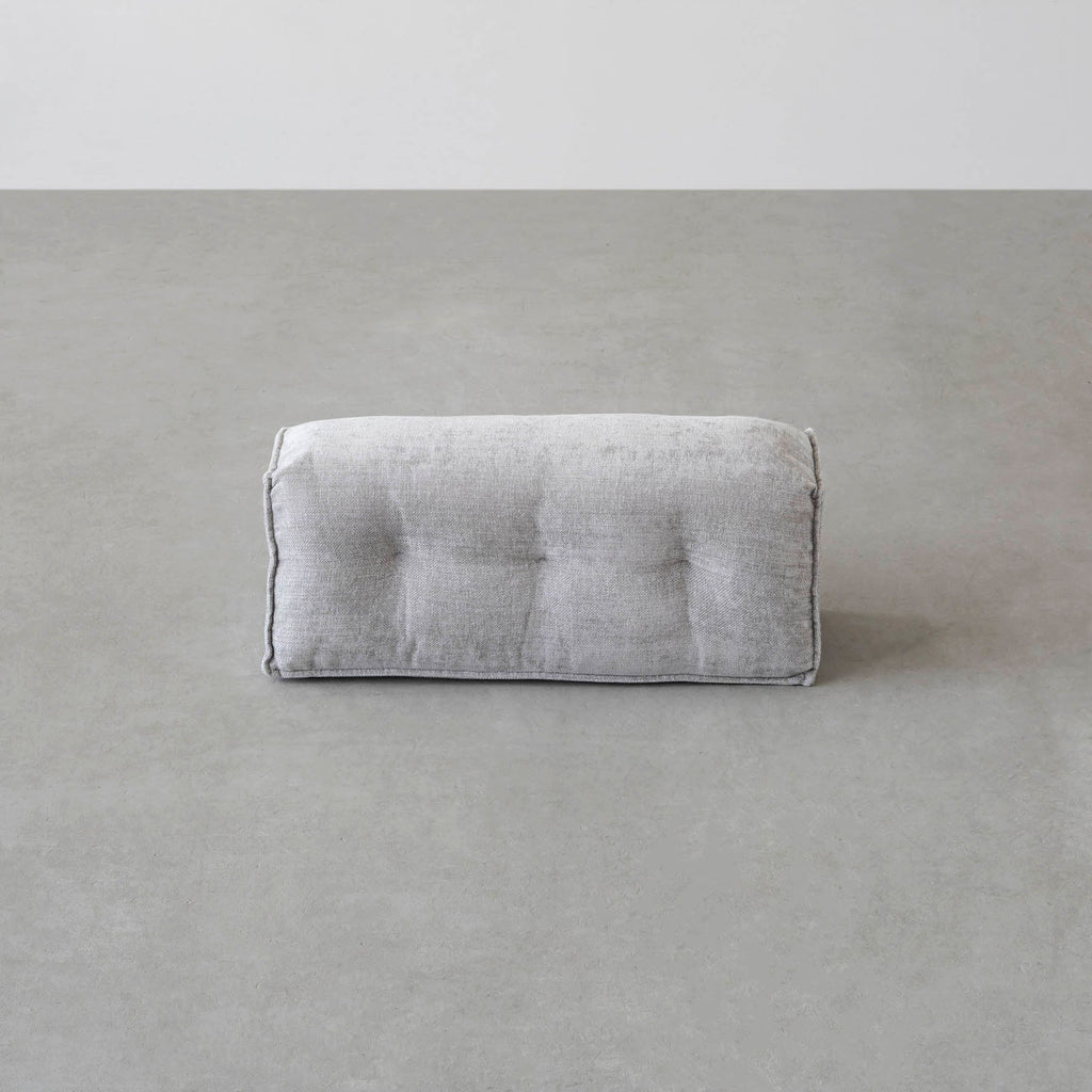 カスタマイズできるクッションソファ用の背もたれパーツ