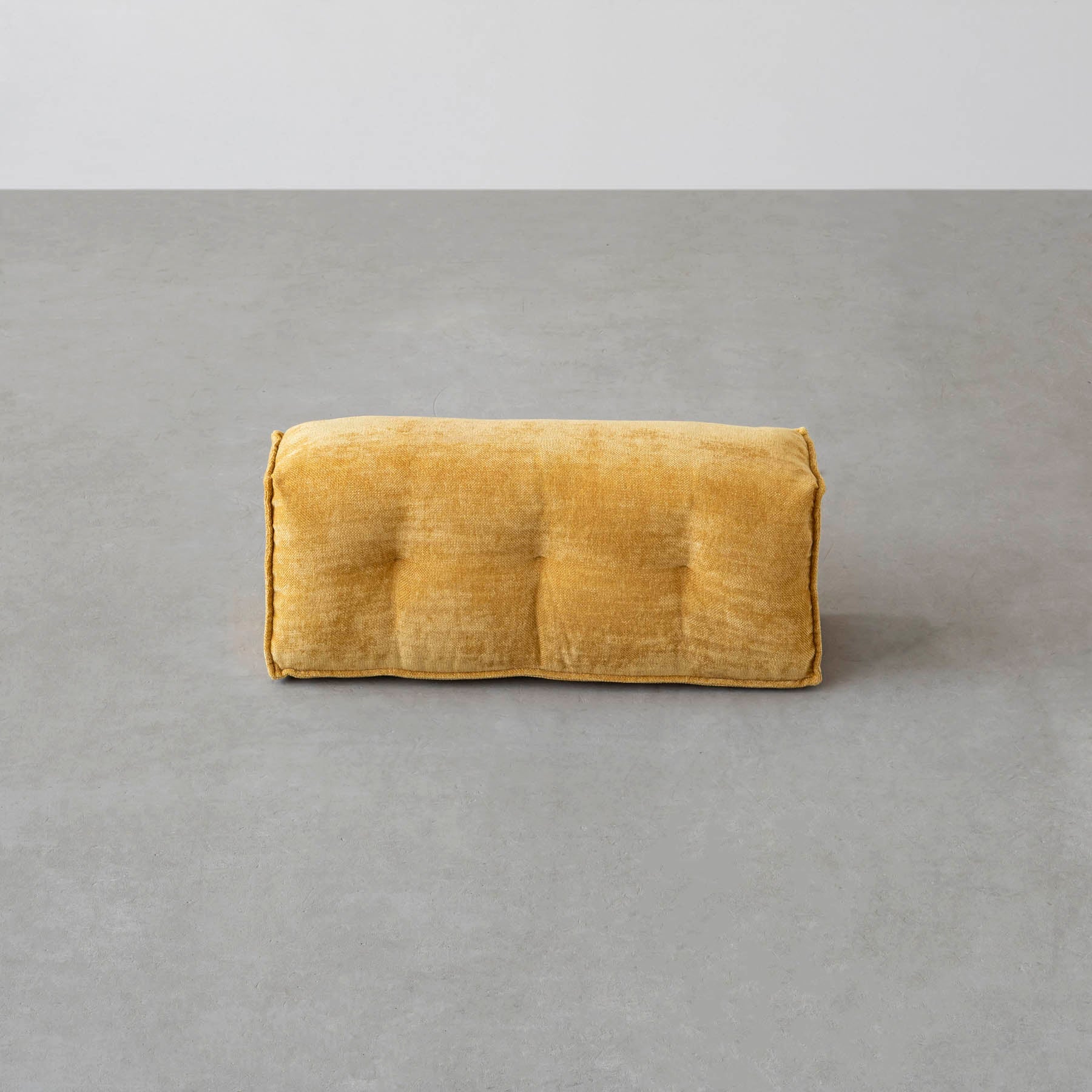 カスタマイズできるクッションソファ用の背もたれパーツ