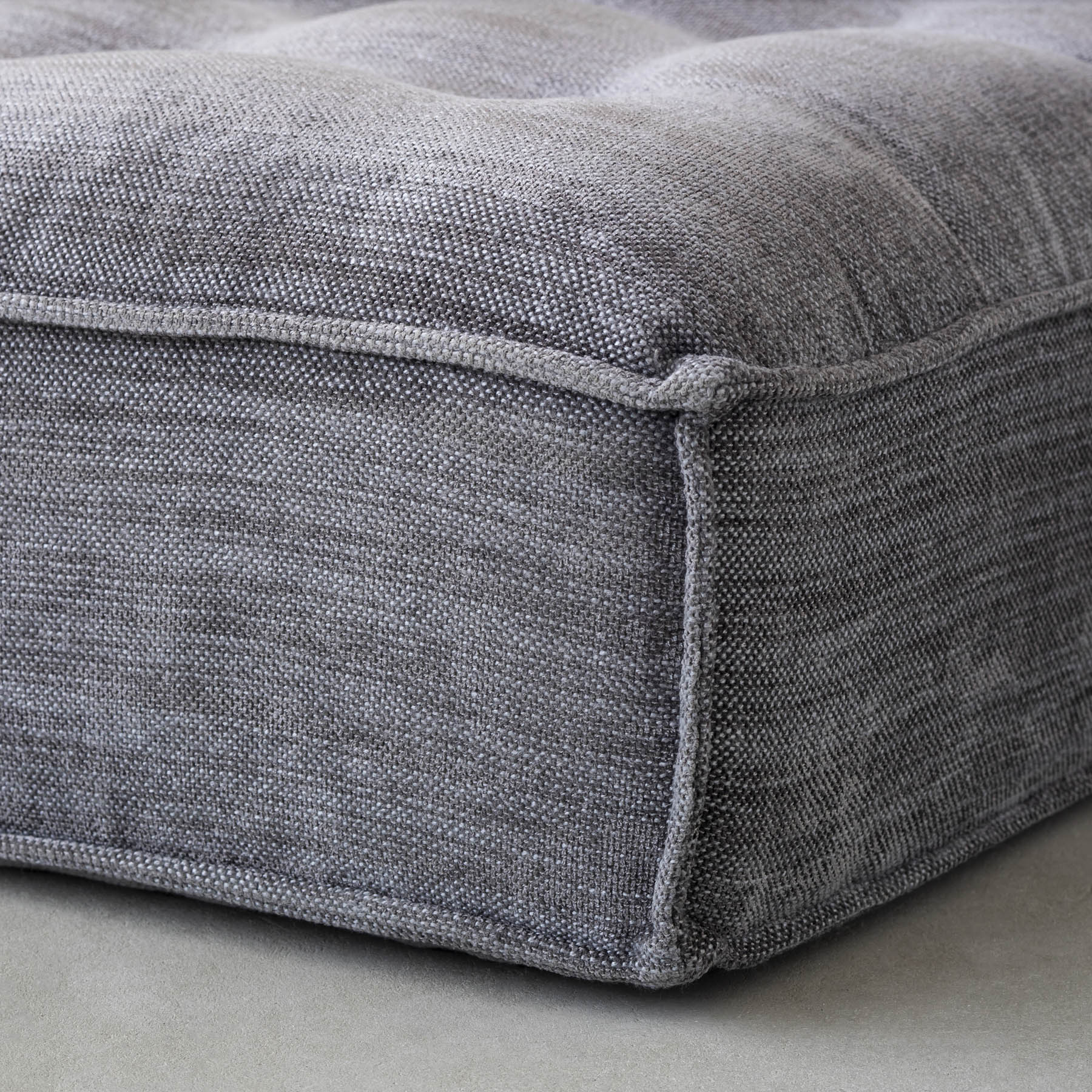 カスタマイズできるクッションソファ用の座面パーツ