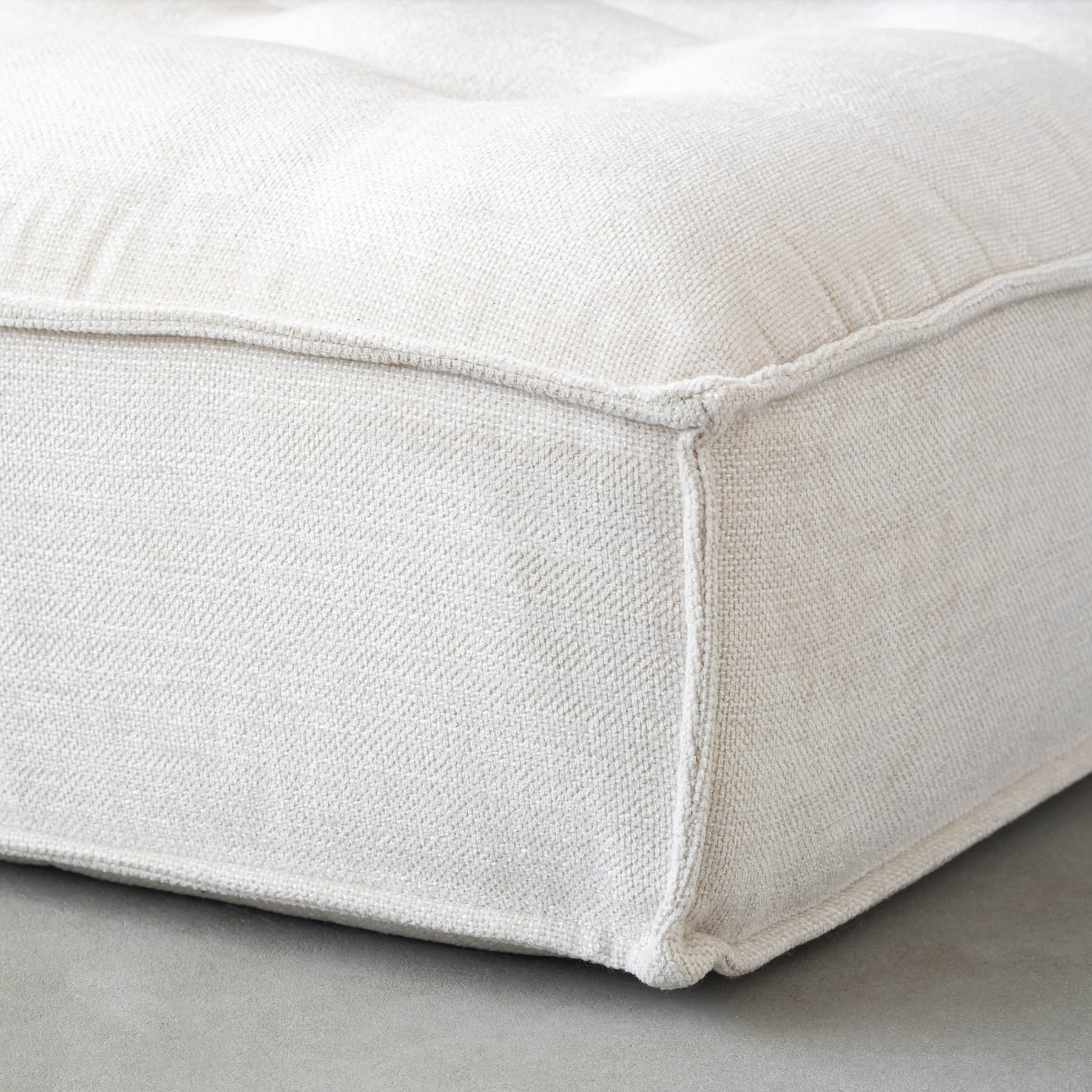 カスタマイズできるクッションソファ用の座面パーツ