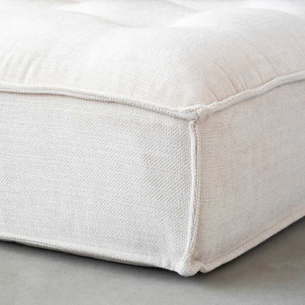 カスタマイズできるクッションソファ用の座面パーツ