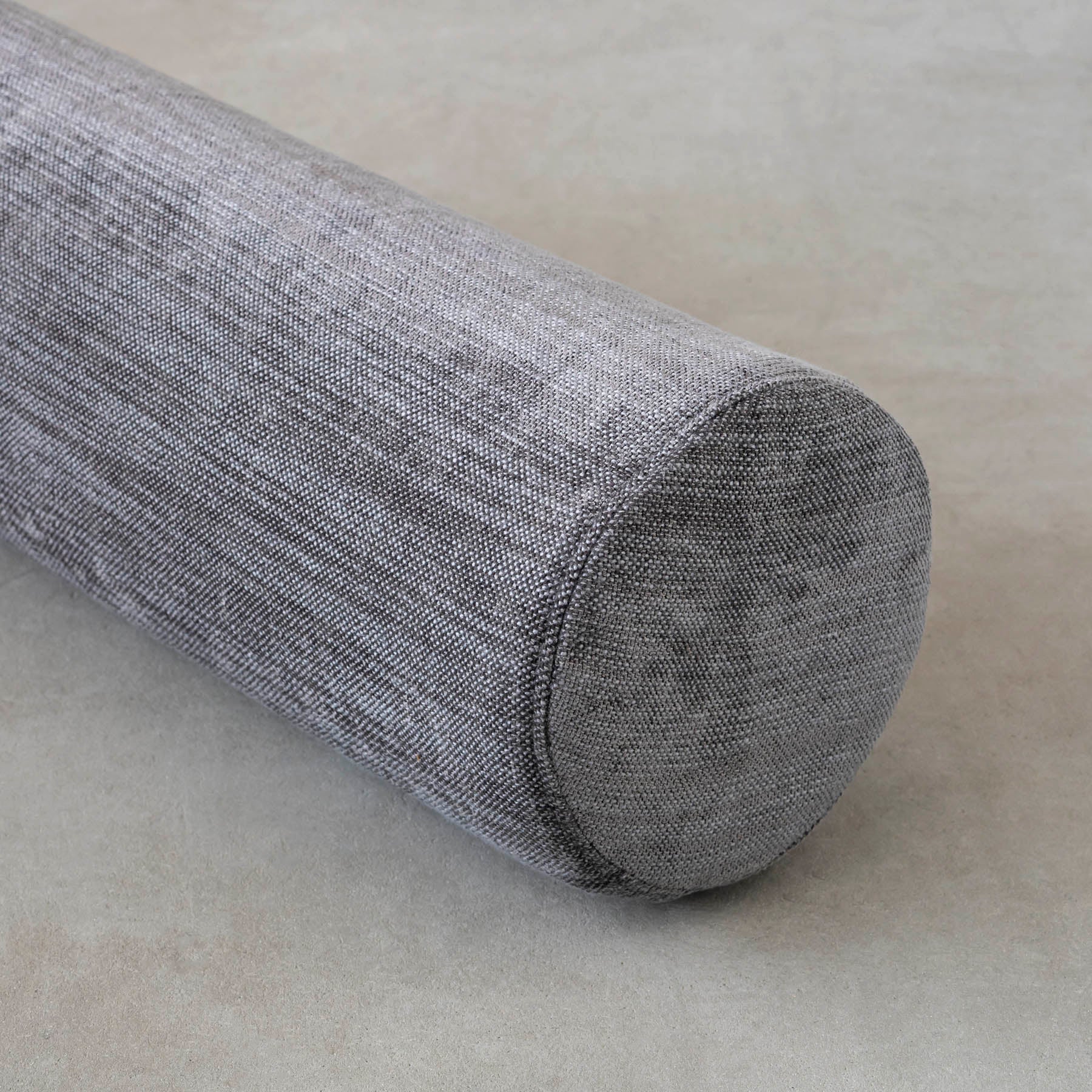 カスタマイズできるクッションソファ用の円柱クッション