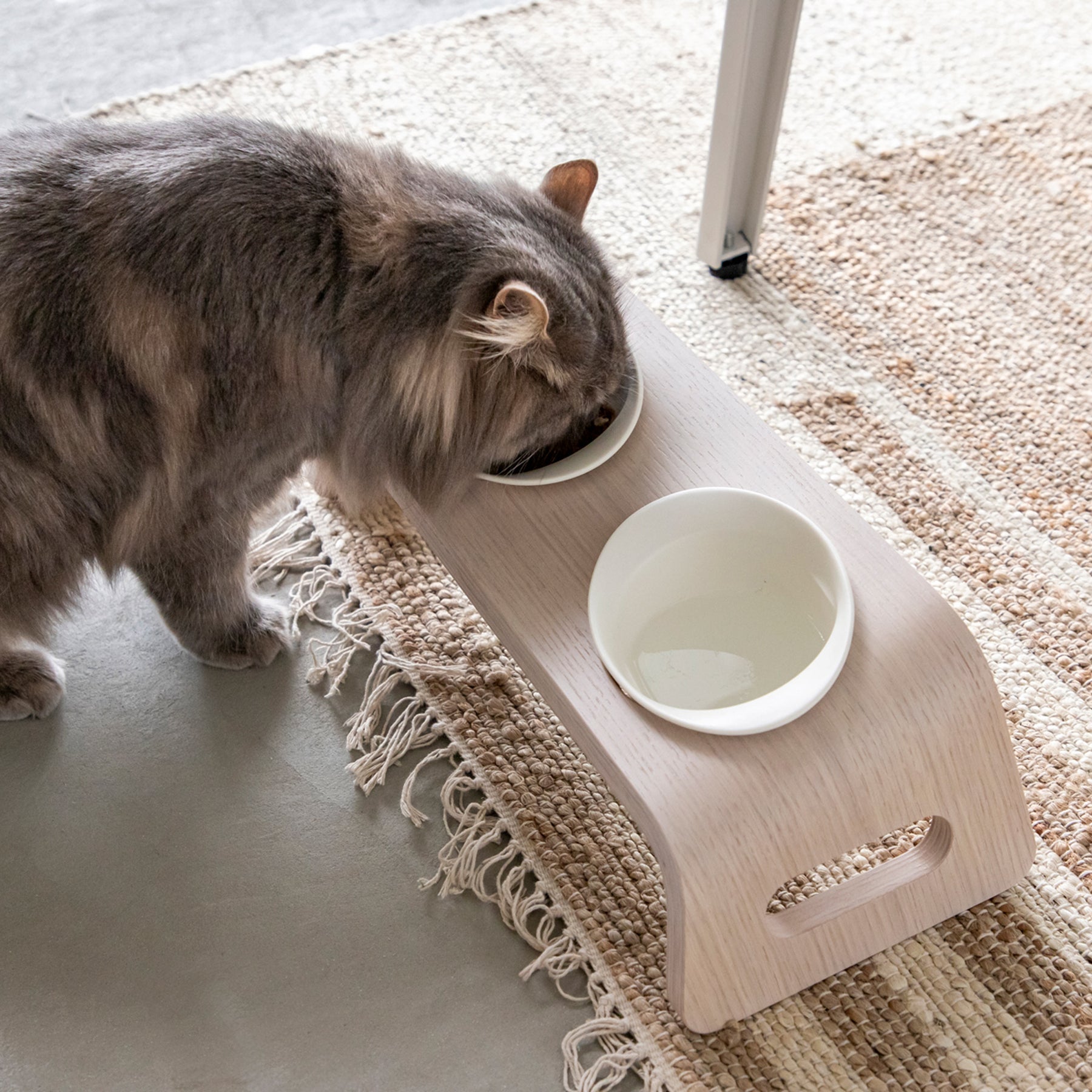 KARIMOKU CAT TABLE