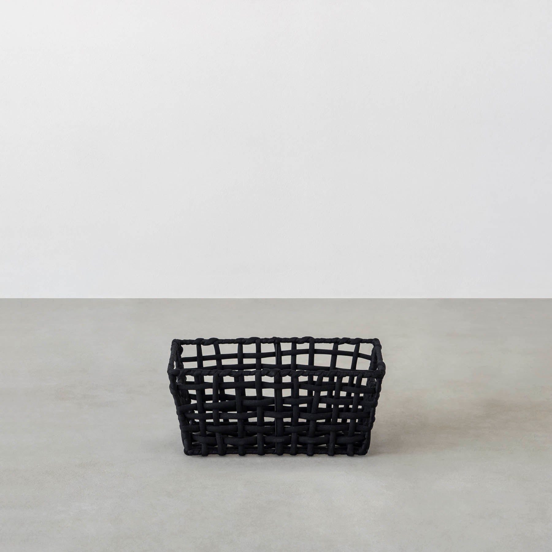 手編みのロープバスケットスリムSサイズ