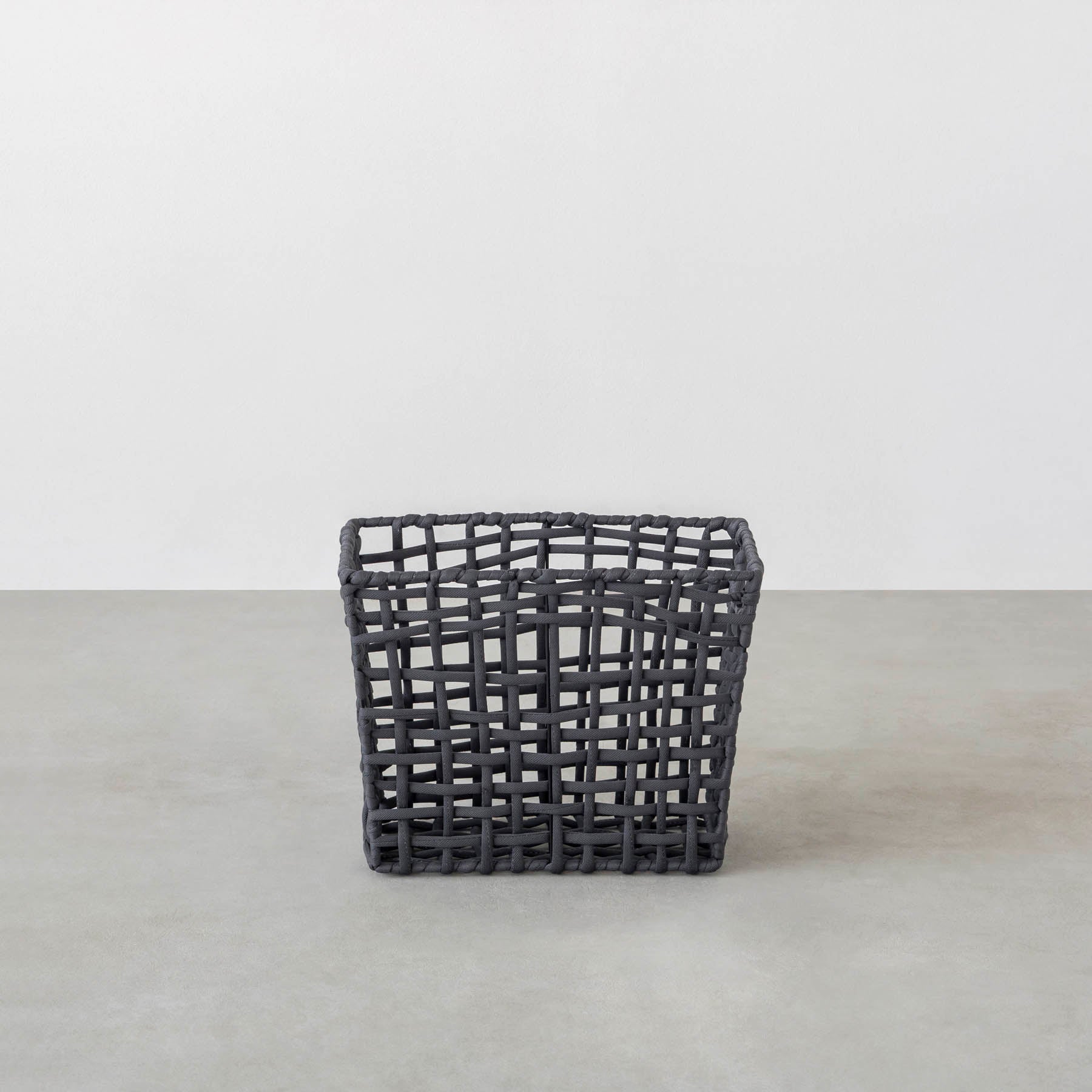 手編みのロープバスケットスリムLサイズ