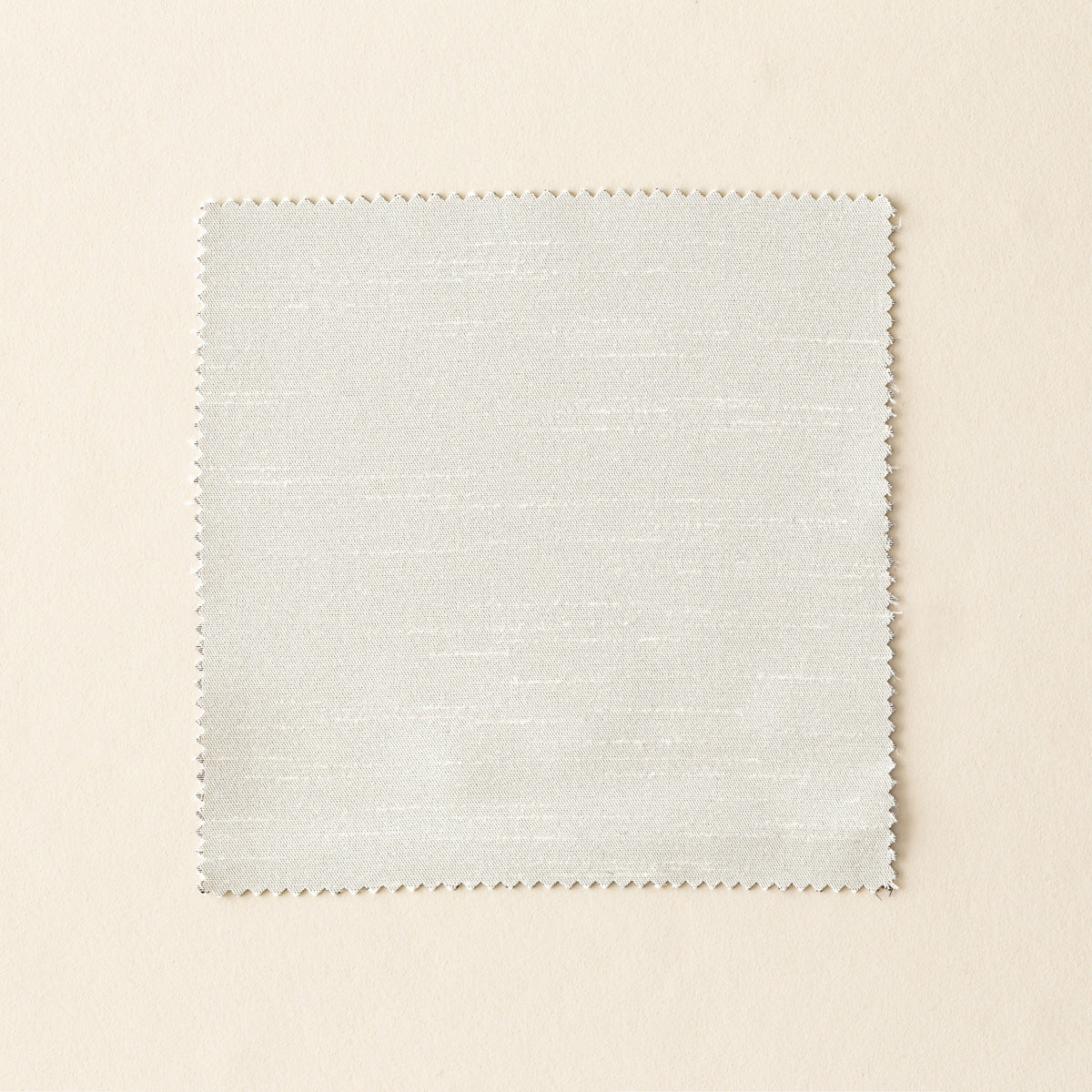 カーテンカットサンプル（表）