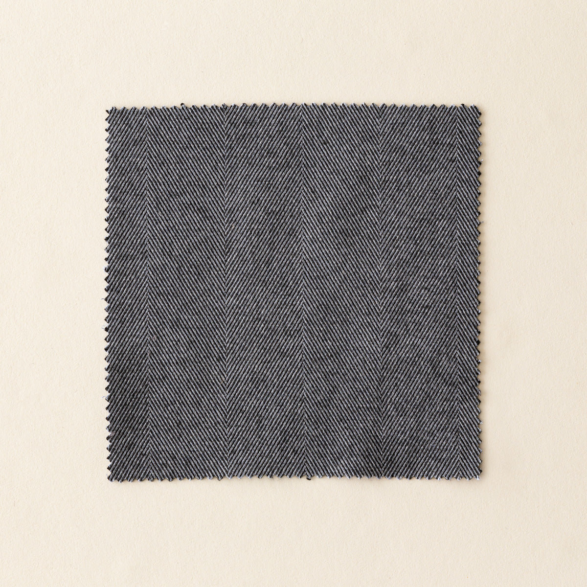 カーテンカットサンプル（表）