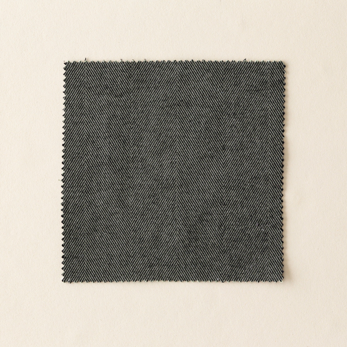 カーテンカットサンプル（表）