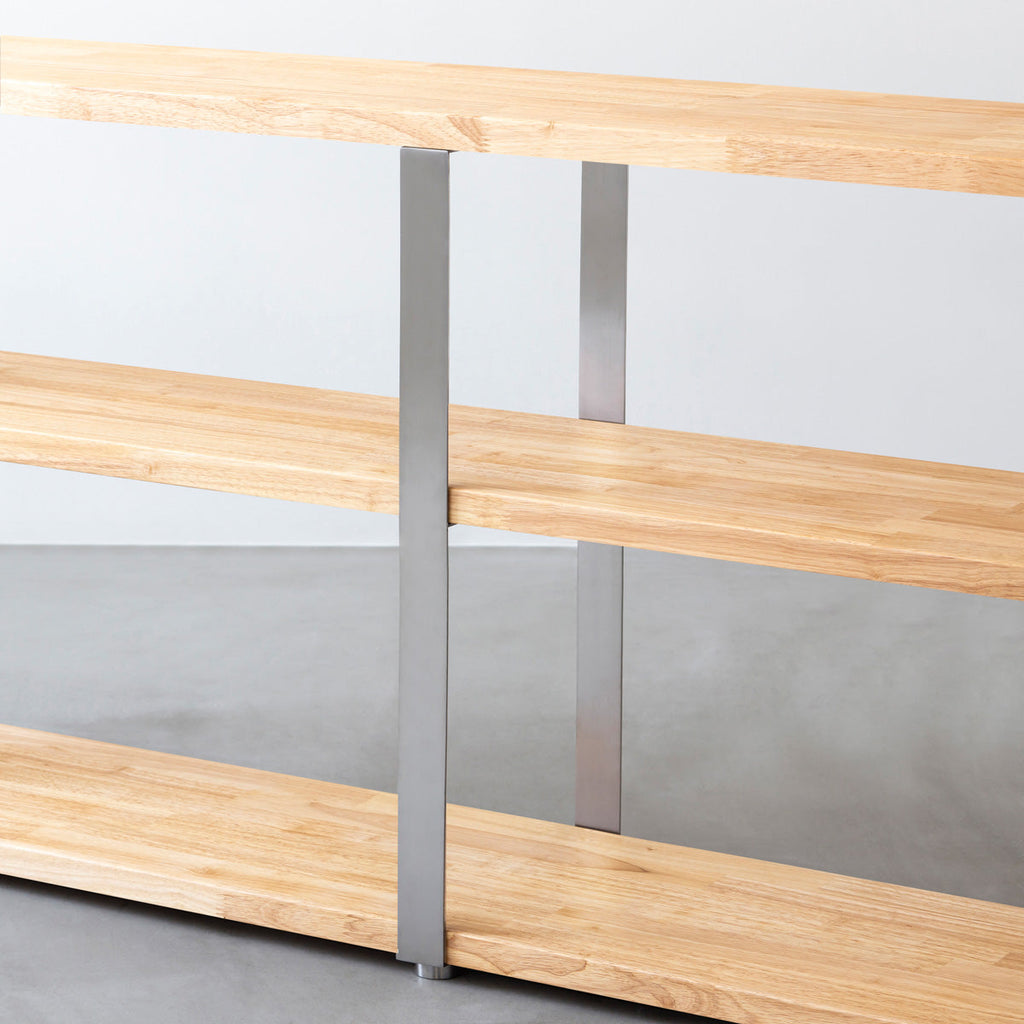 KANADEMONOのラバーウッドナチュラルの棚板とステンレス脚のストレージシェルフM(中間脚)