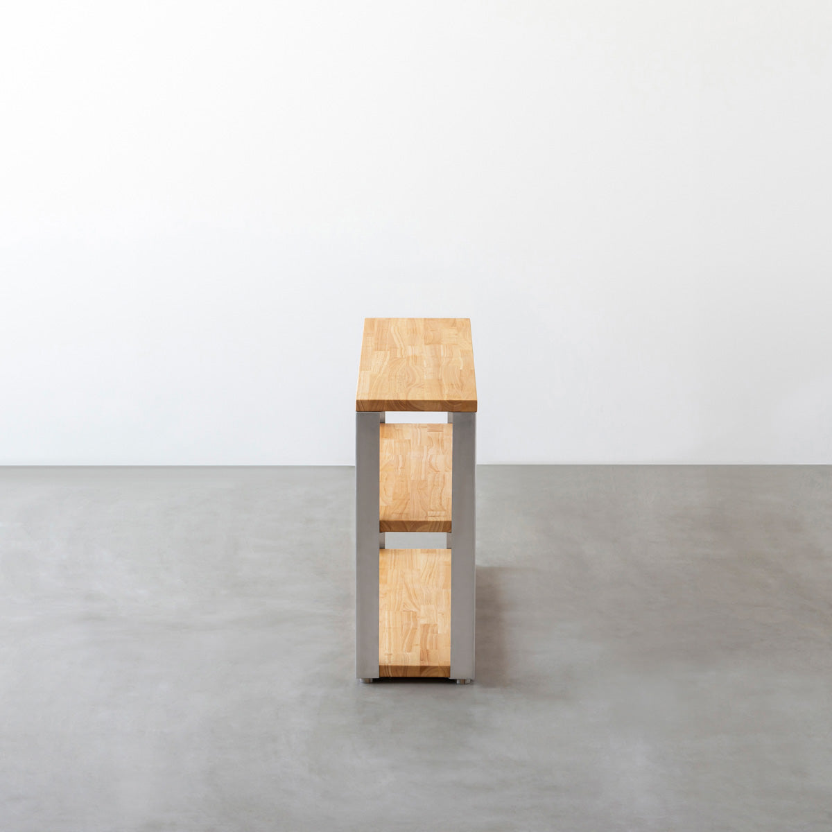 KANADEMONOのラバーウッドナチュラルの棚板とステンレス脚のストレージシェルフS(側面)