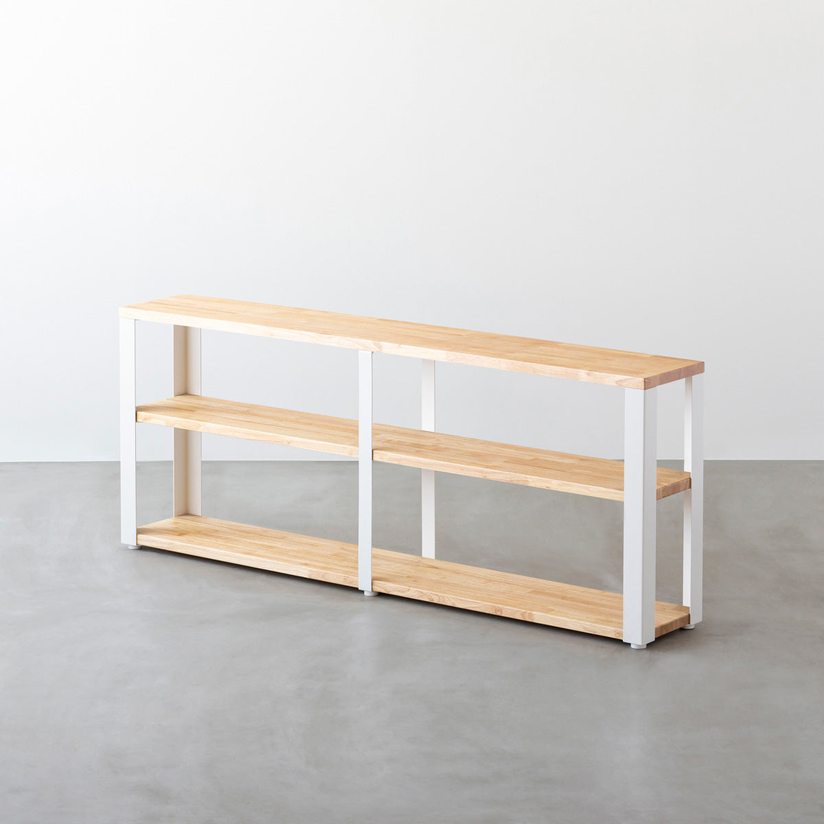 KANADEMONOのラバーウッドナチュラルの棚板とホワイトの鉄脚のストレージシェルフM