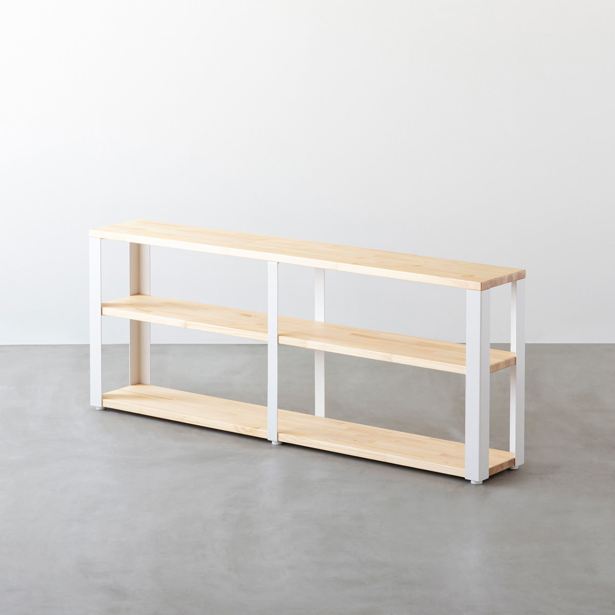 KANADEMONOのパイン材とホワイトの鉄脚のストレージシェルフM