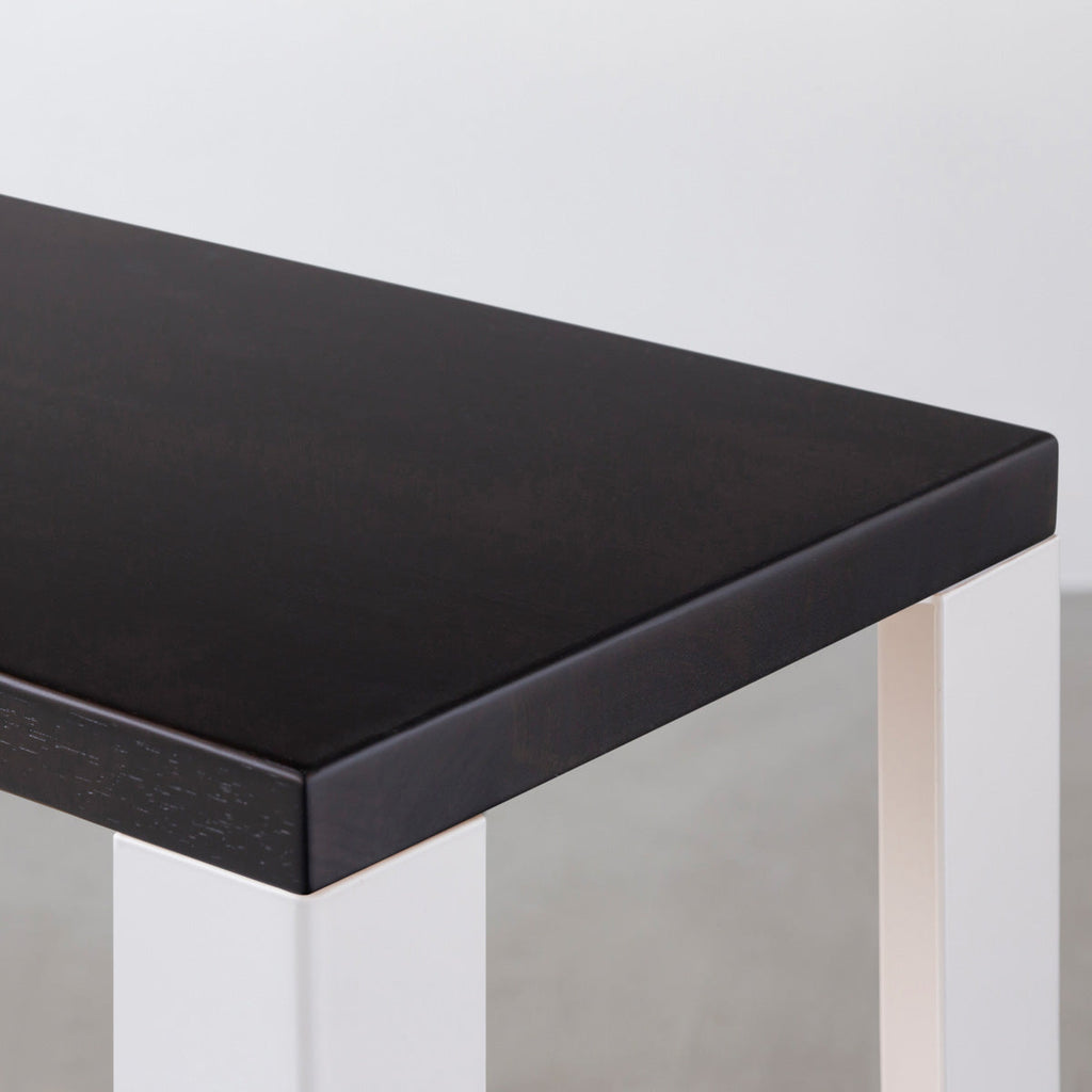 Kanademonoのラバーウッド材ブラックブラウンの棚板とホワイトの鉄脚の２段ストレージシェルフS（棚板）