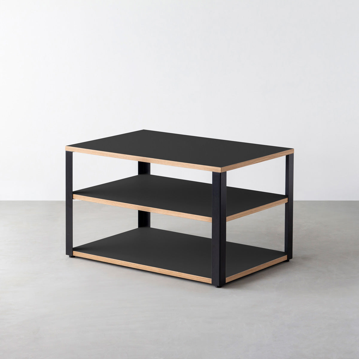 KanademonoのリノリウムNero棚板とマットブラック鉄脚のストレージシェルフ幅60~120cm（奥行30~40cm）