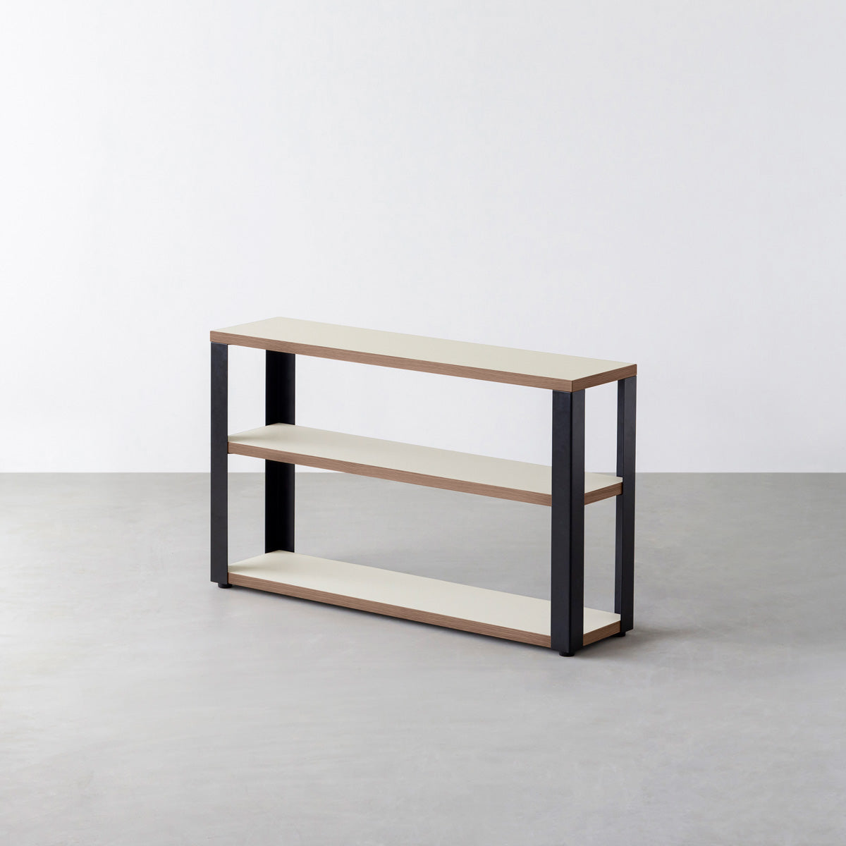 KanademonoのリノリウムMushroom棚板とマットブラック鉄脚のストレージシェルフ幅60~120cm（ウォルナット）