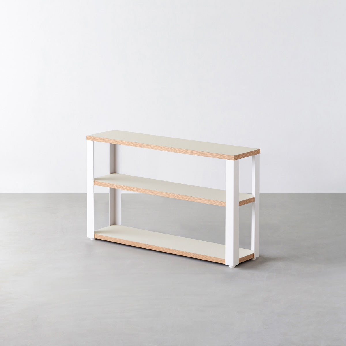 KanademonoのリノリウムMushroom棚板とマットホワイト鉄脚のストレージシェルフ幅60~120cm（オーク）