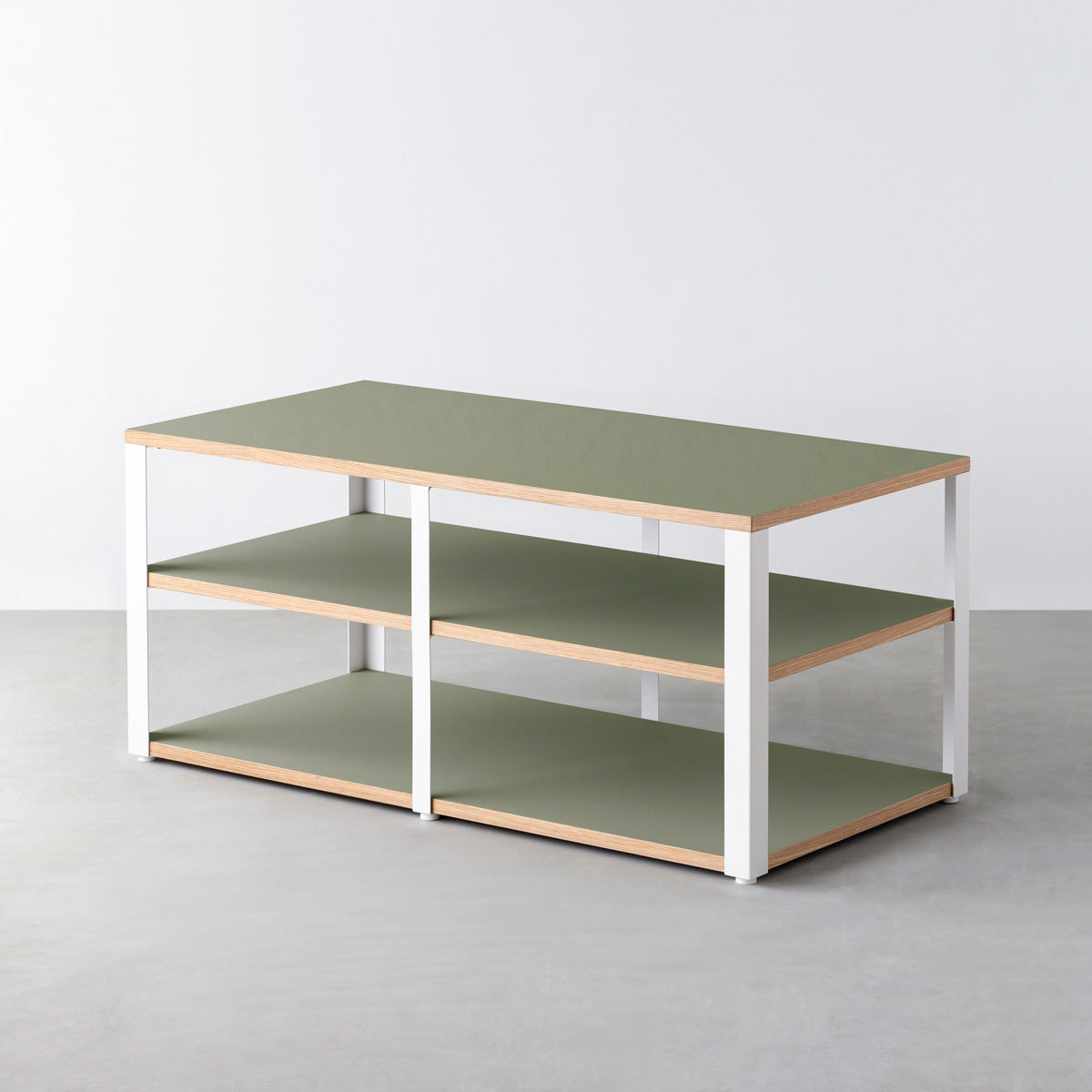 KanademonoのリノリウムOlive棚板とマットホワイト鉄脚のストレージシェルフ幅121~160cm（奥行41~80cm）