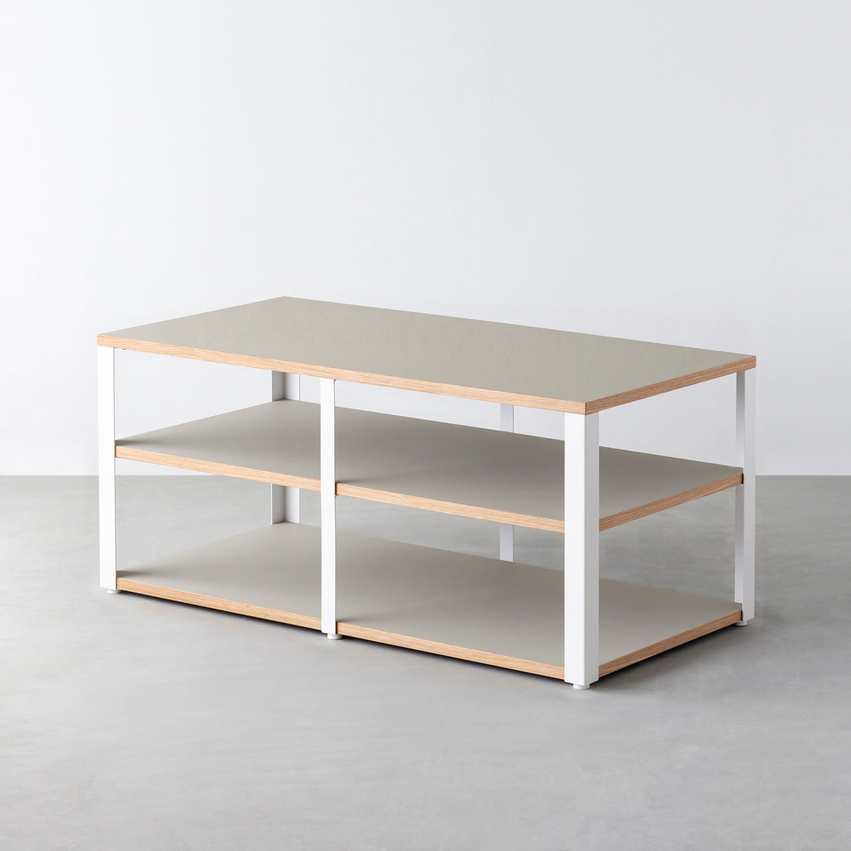 KanademonoのリノリウムPebble棚板とマットホワイト鉄脚のストレージシェルフ幅121~160cm（奥行41~80cm）