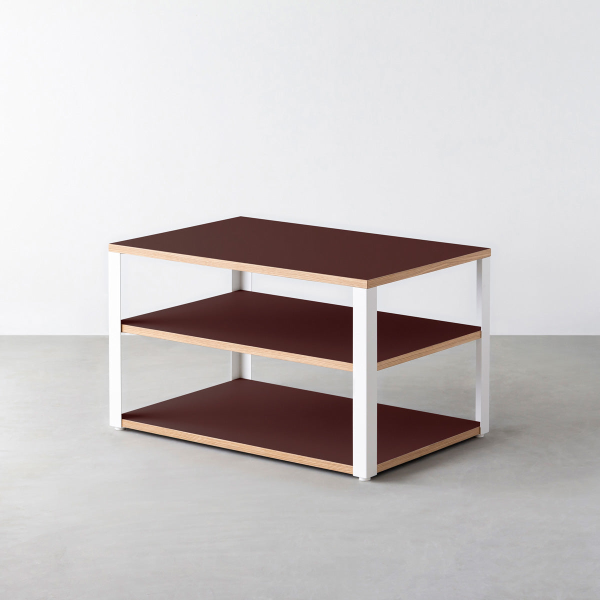 KanademonoのリノリウムBurgundy棚板とマットホワイト鉄脚のストレージシェルフ幅60~120cm（奥行30~40cm）