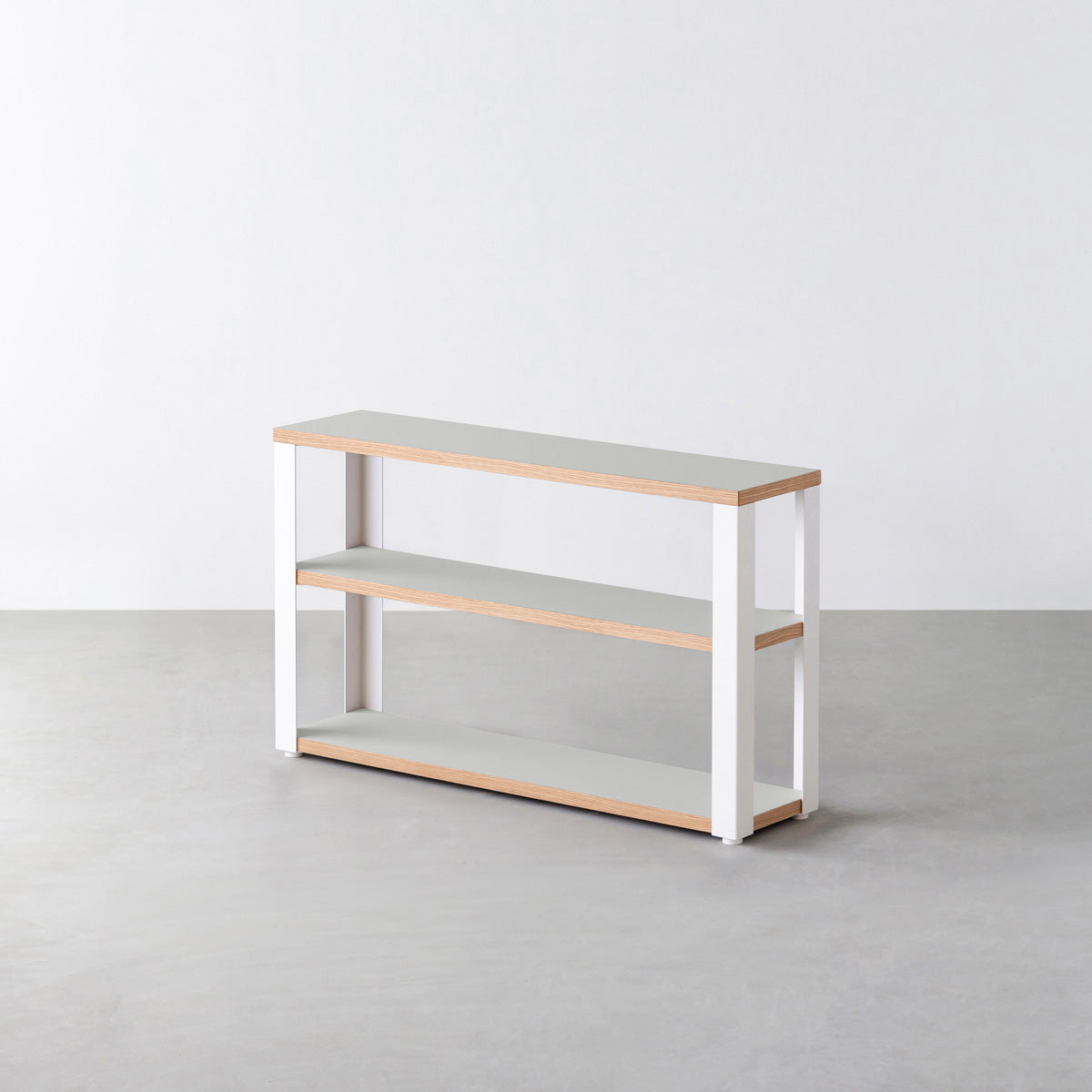 KanademonoのリノリウムVapour棚板とマットホワイト鉄脚のストレージシェルフ幅60~120cm（オーク）