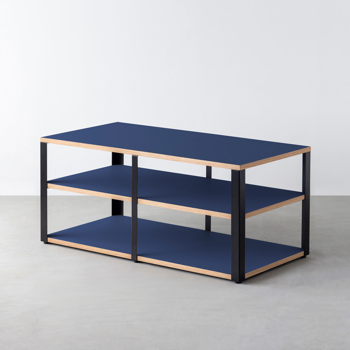 KanademonoのリノリウムMidnight_blue棚板とマットブラック鉄脚のストレージシェルフ幅121~160cm（奥行41~80cm）