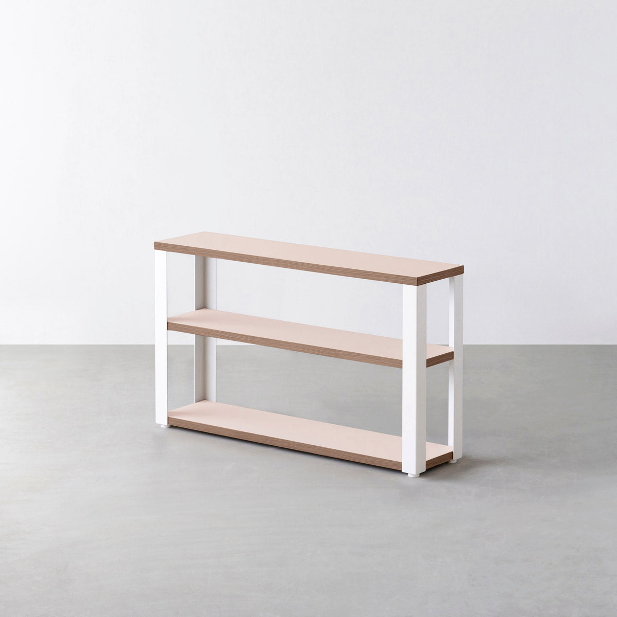 KanademonoのリノリウムPowder棚板とマットホワイト鉄脚のストレージシェルフ幅60~120cm（ウォルナット）