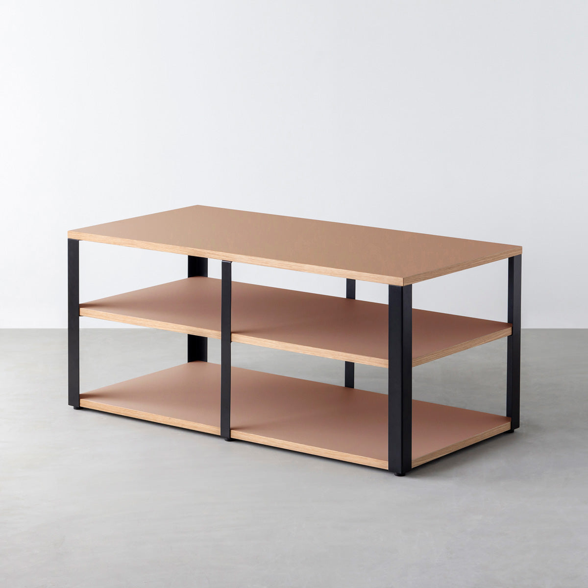 KanademonoのリノリウムWalnut棚板とマットブラック鉄脚のストレージシェルフ幅121~160cm（奥行41~80cm）