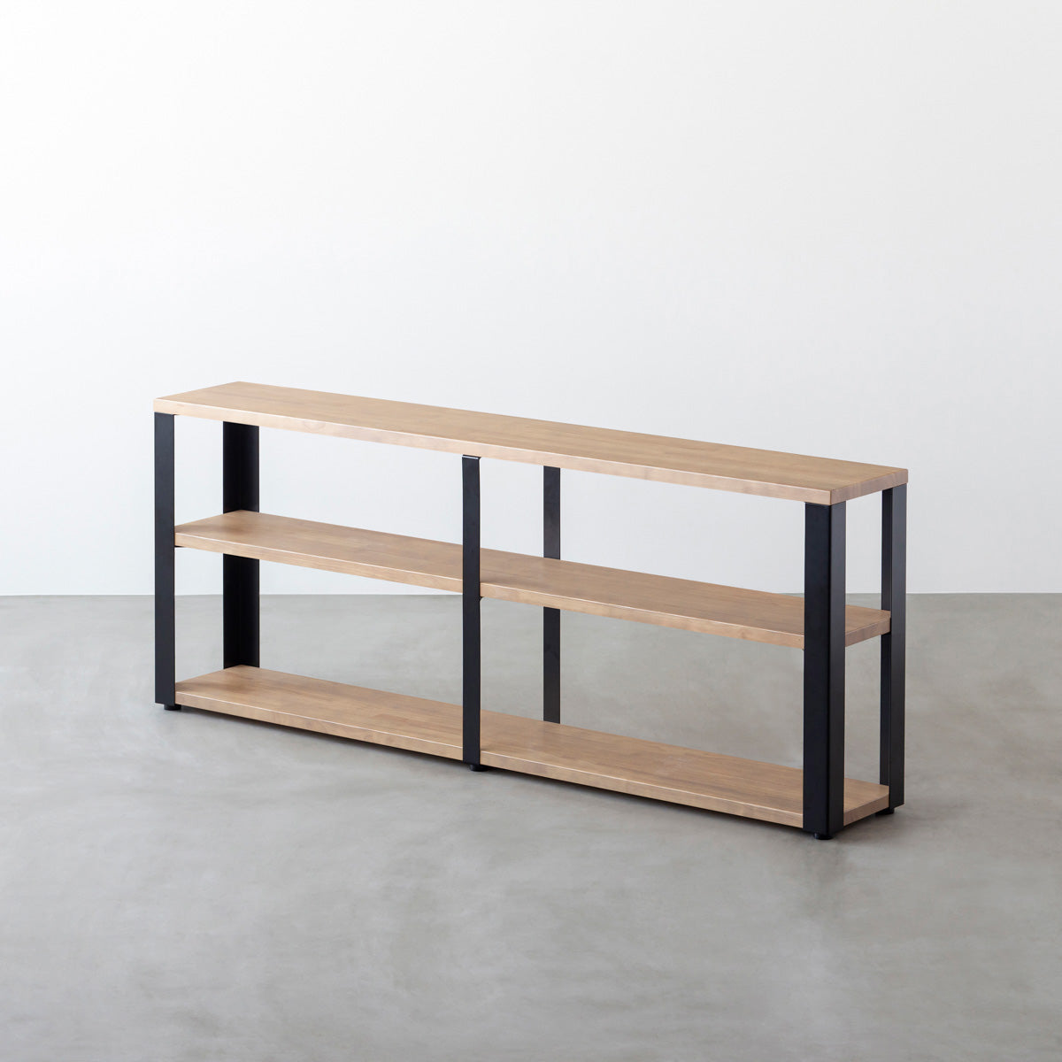 KANADEMONOのラバーウッドアッシュグレーの棚板とマットブラックの鉄脚のストレージシェルフM