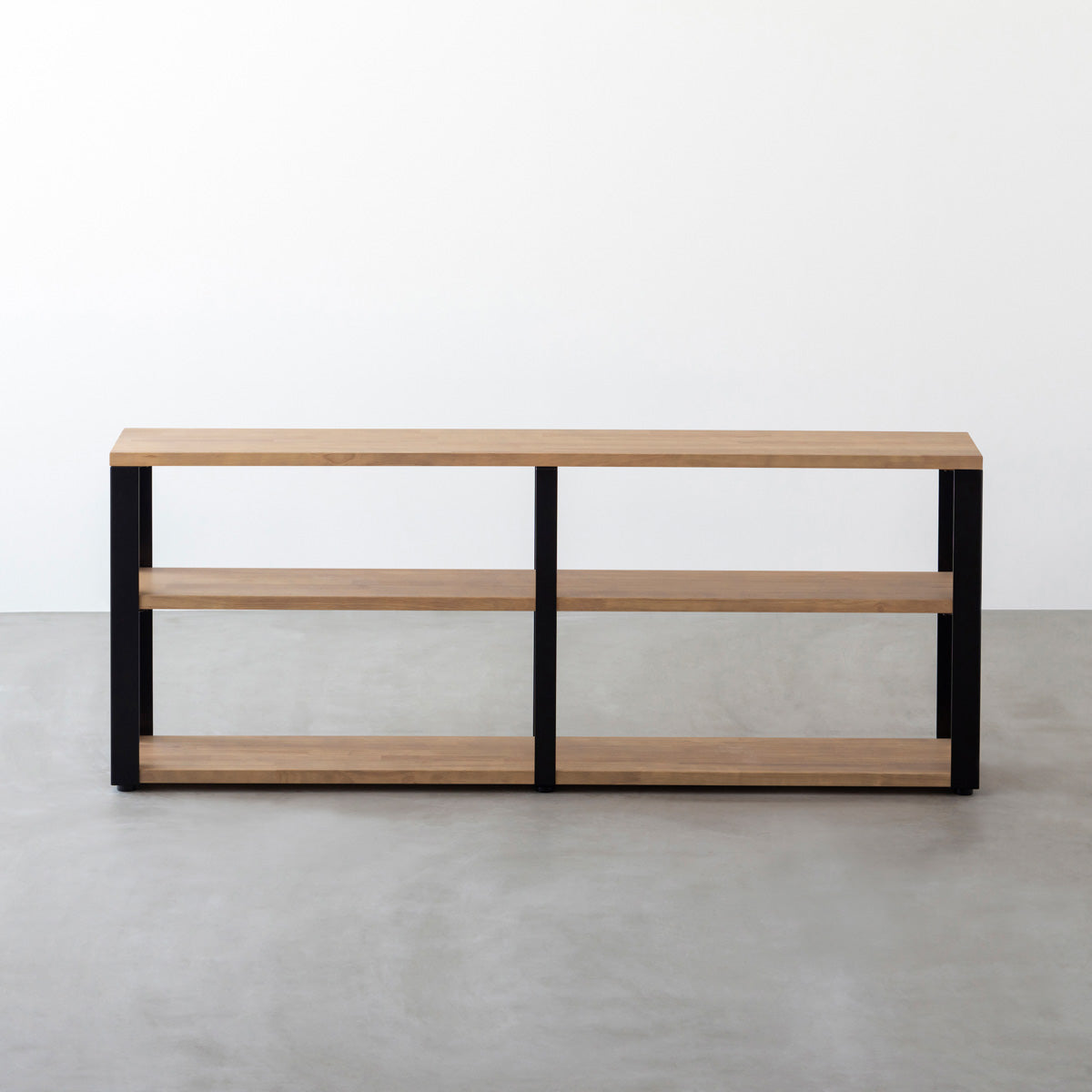 KANADEMONOのラバーウッドアッシュグレーの棚板とマットブラックの鉄脚のストレージシェルフM(正面)