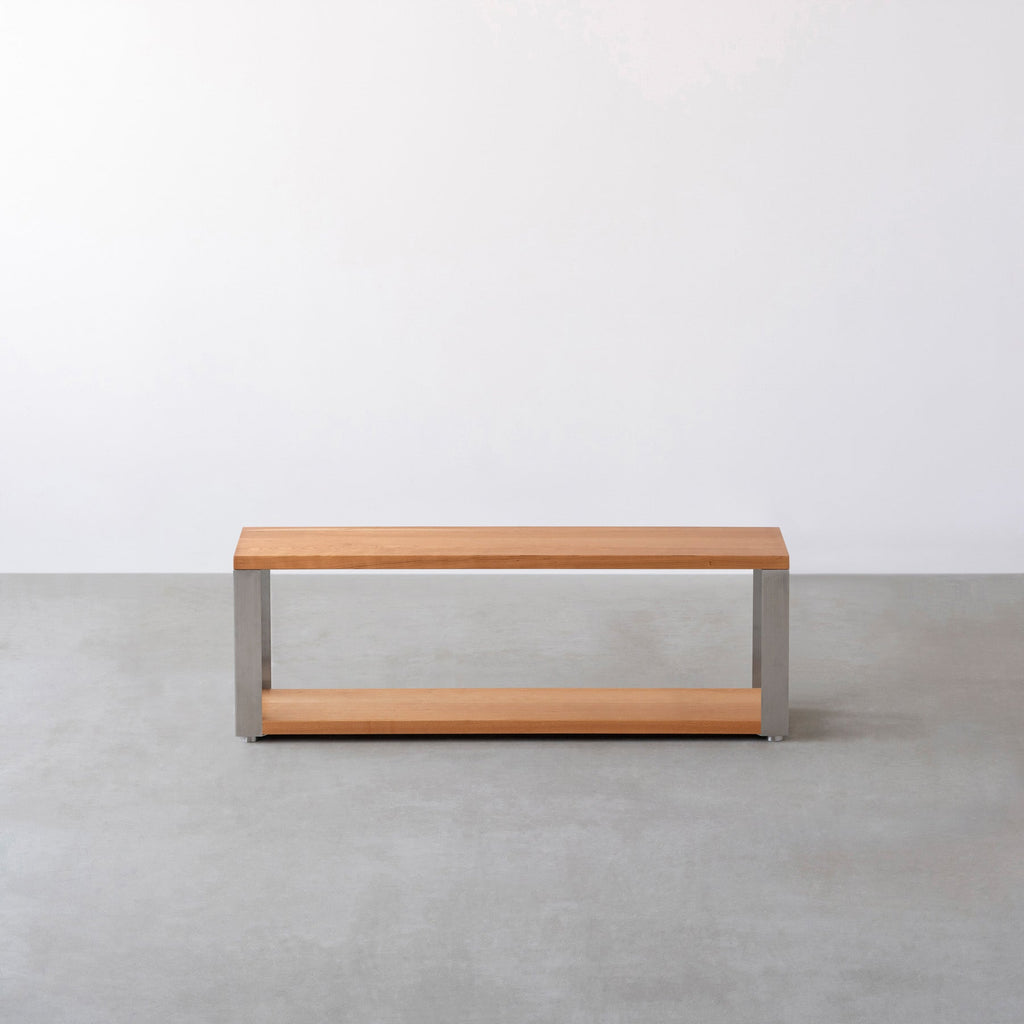 Kanademonoの無垢材ブラックチェリーの棚板とステンレスの鉄脚の２段ストレージシェルフS（正面）