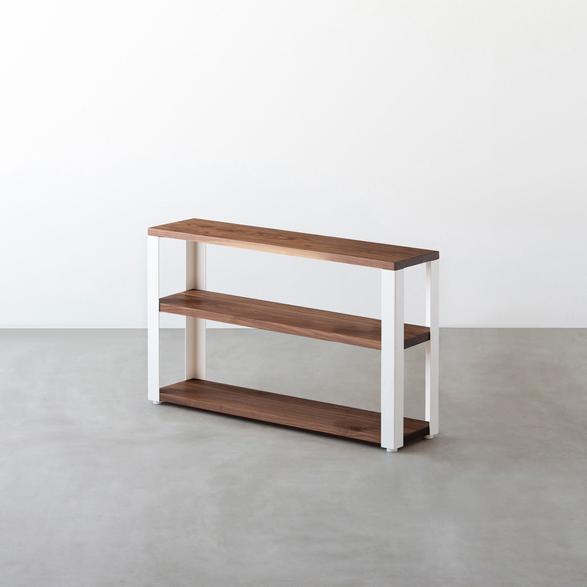 KANADEMONOのウォルナットの棚板とホワイトの鉄脚のストレージシェルフS