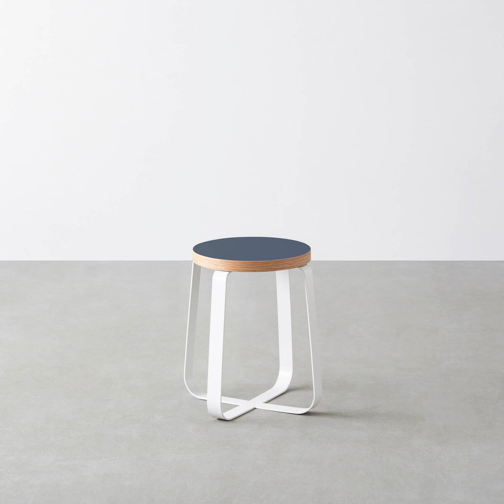 KanademonoのリノリウムLowスツール