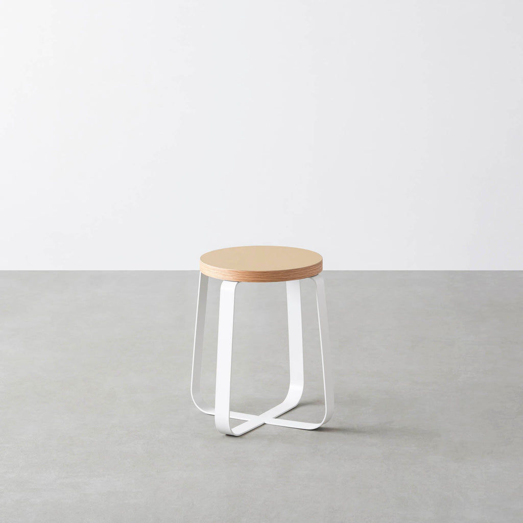 KanademonoのリノリウムLowスツール