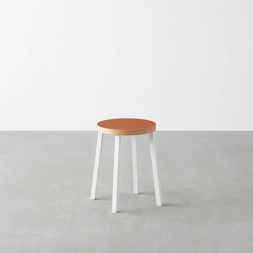 KanademonoのリノリウムLowスツール