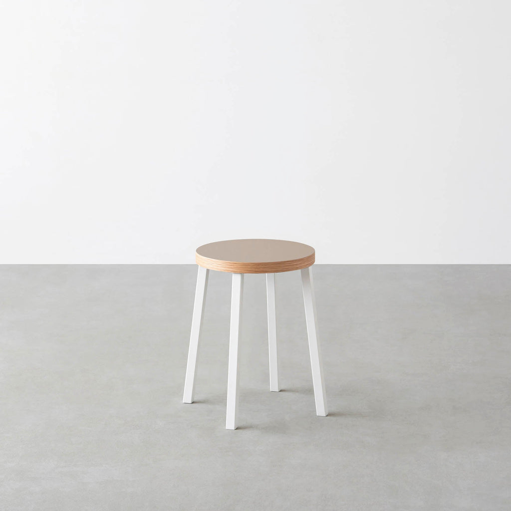 KanademonoのリノリウムLowスツール