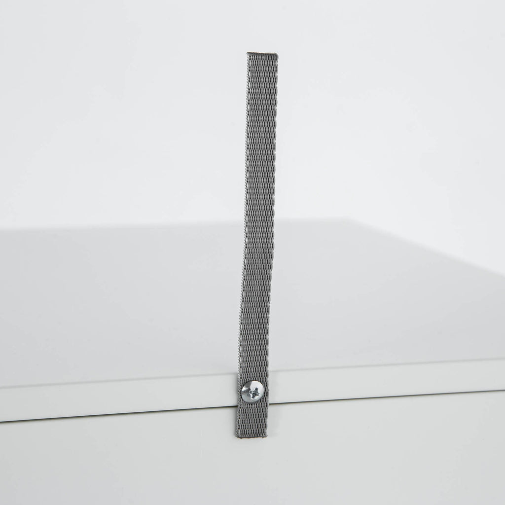 シンプルなブラックのスチール製ロッカーSサイズ