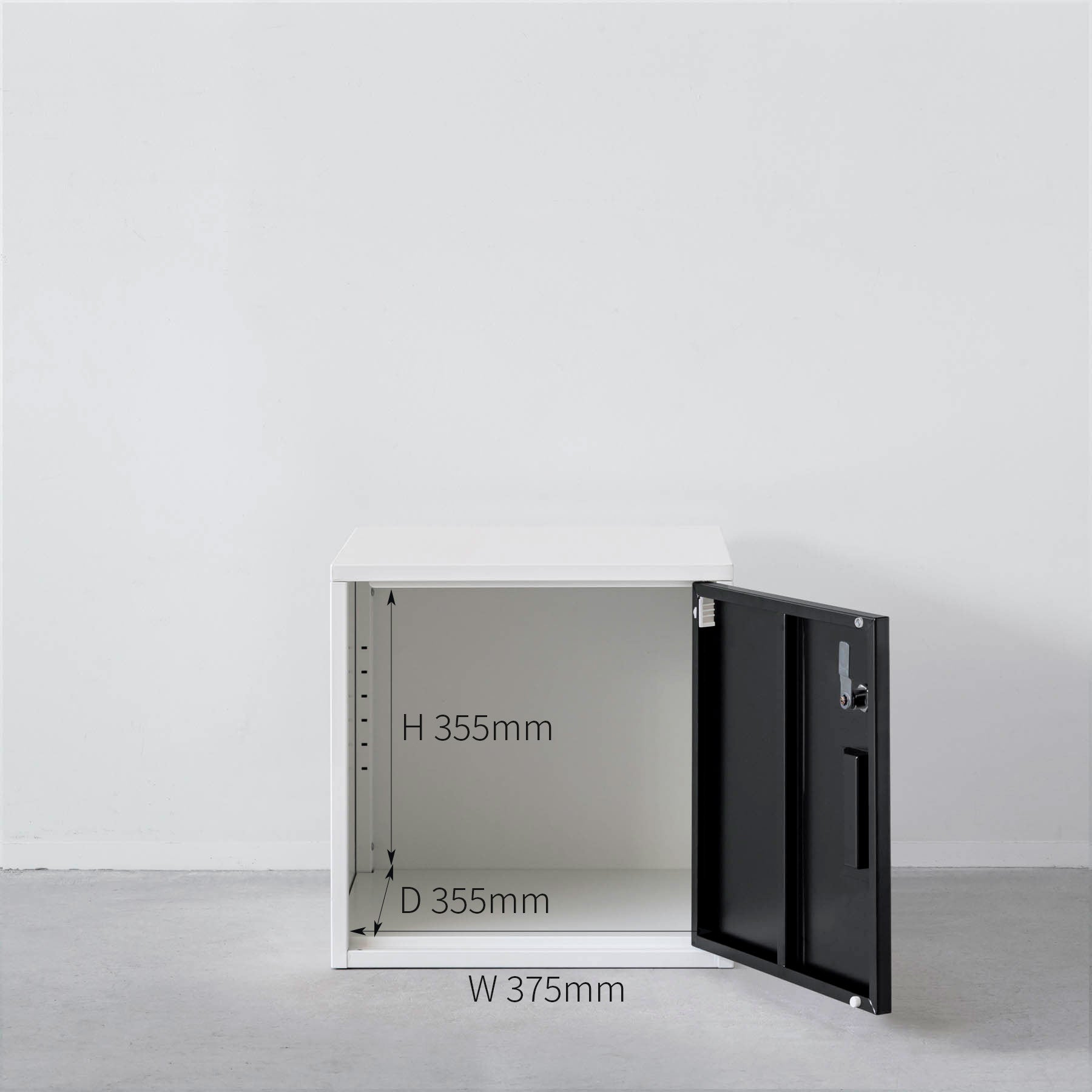 シンプルなブラックのスチール製ロッカーSサイズ（サイズ画像　内寸）