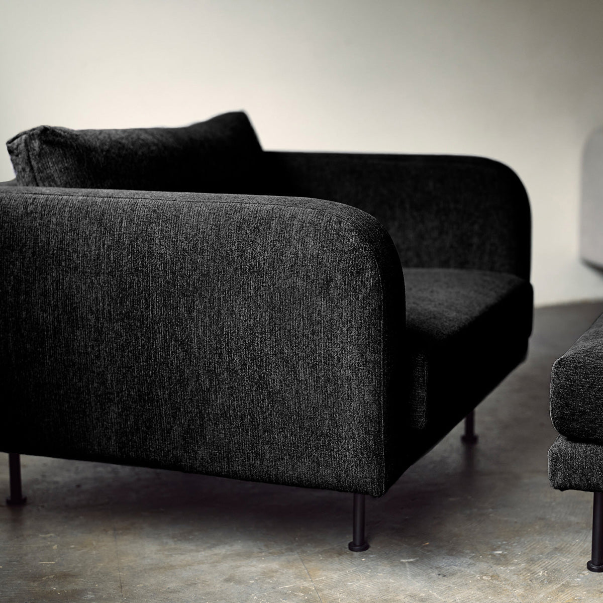 Cloud - Modern　アイアン脚 ソファ　1 seater