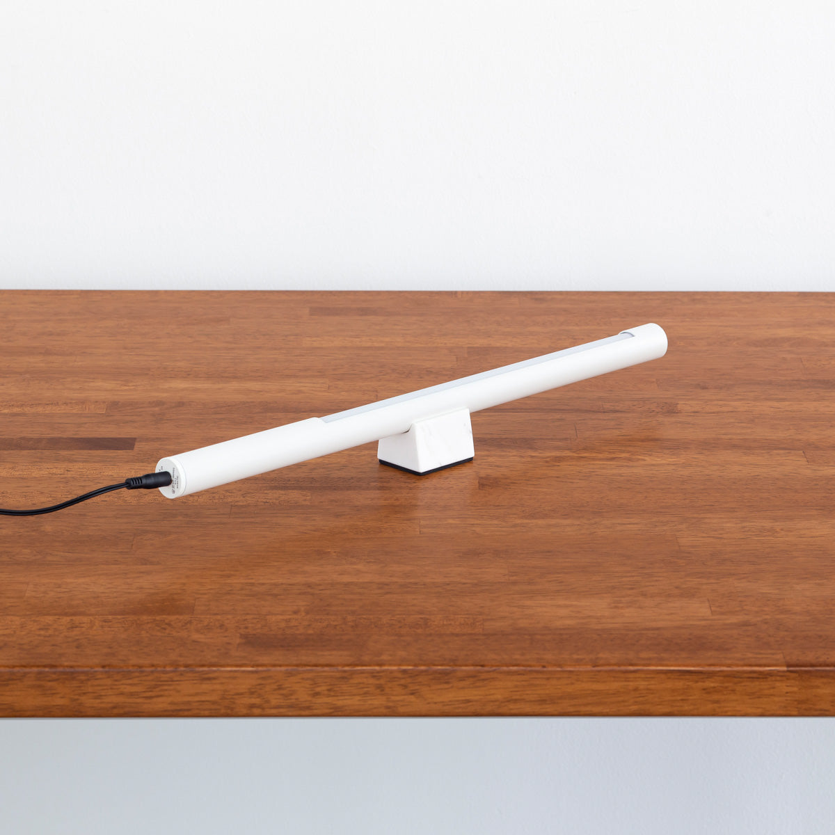 Smart Chic Bar Light