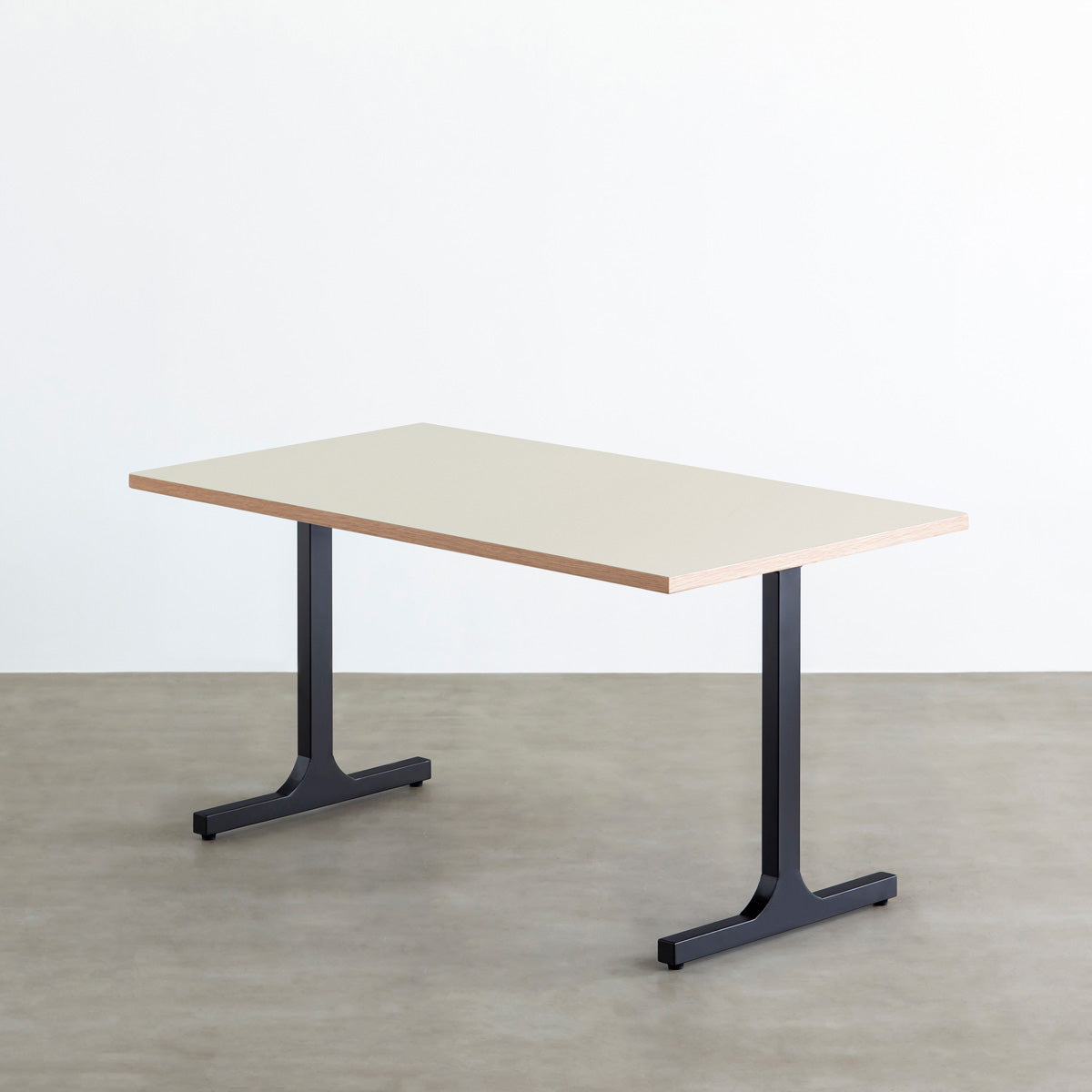 【2048テスト】スマート造作テーブル / リノリウム ベージュ・グレー系 × 黒スチール脚 (コピー)