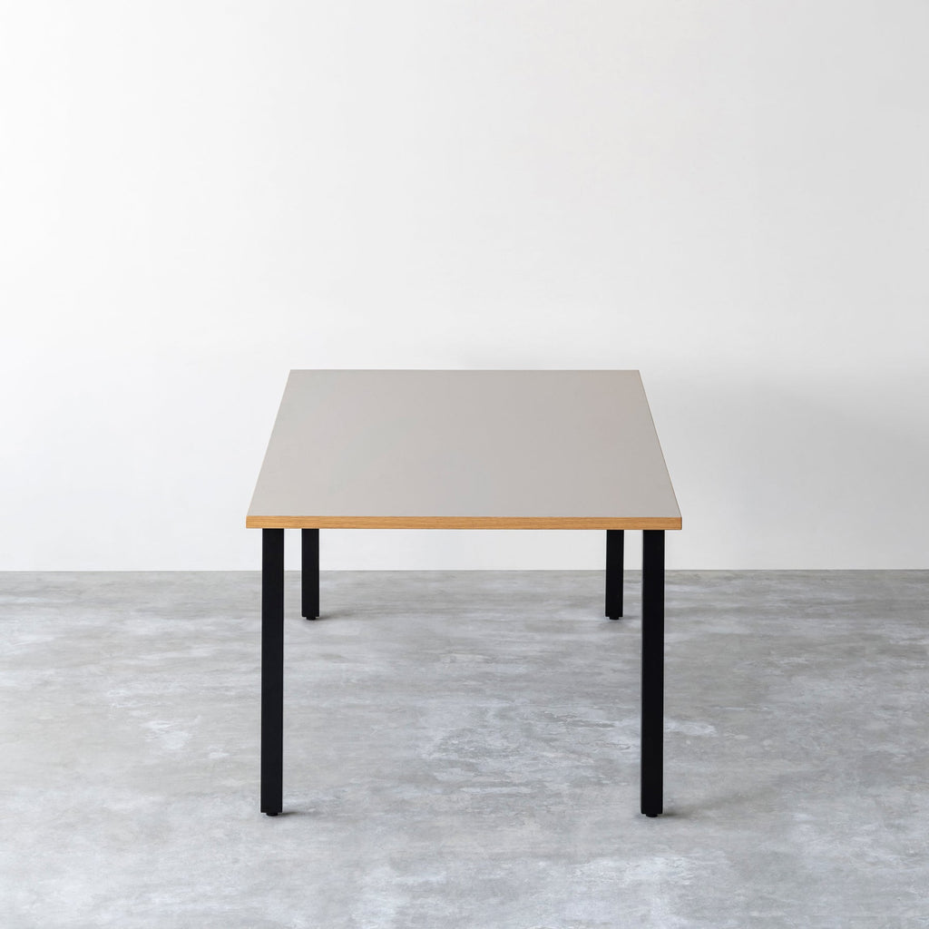 【Hチェック待ち】【テスト公開中】THE TABLE / リノリウム 全32色 × Black Steel × W181 - 200cm