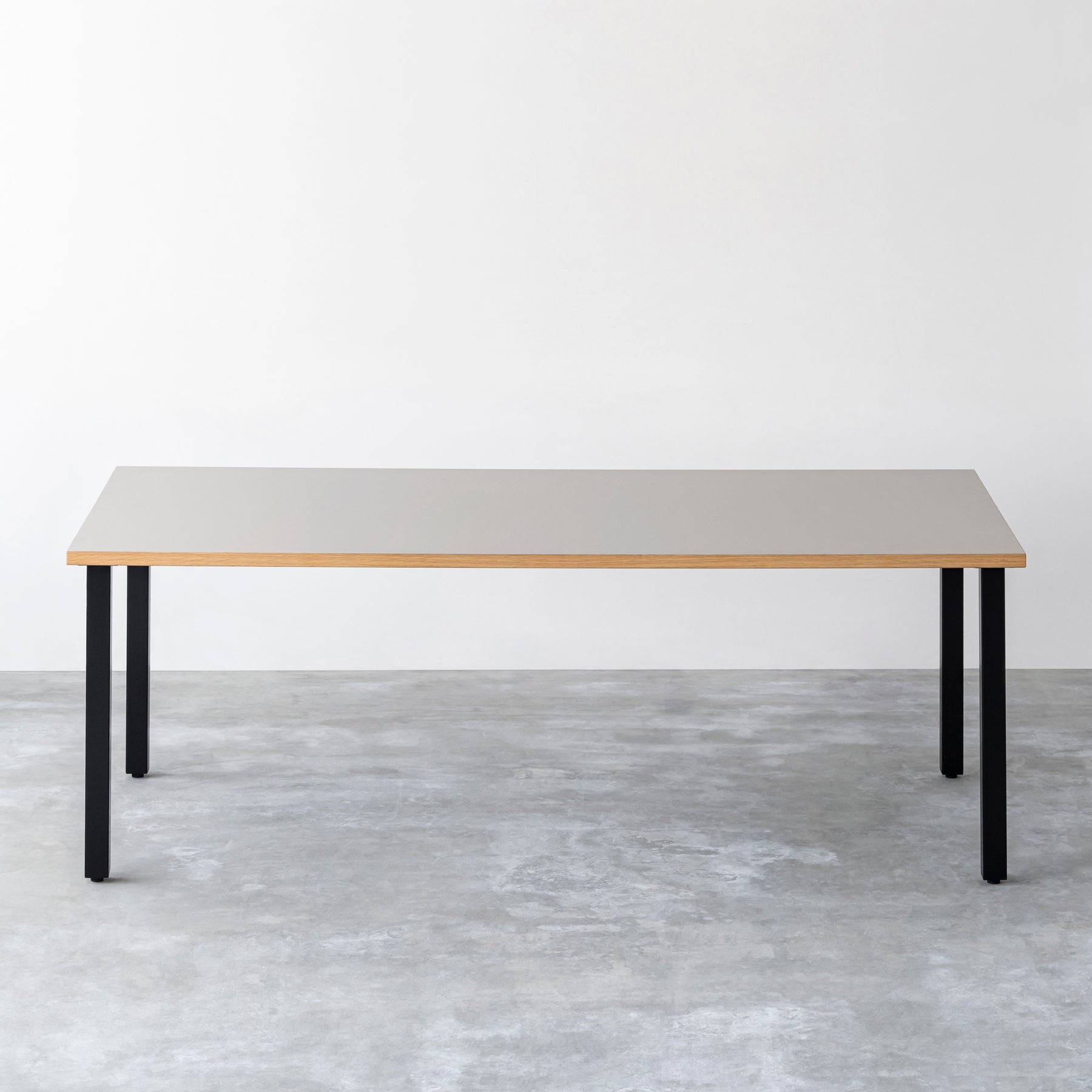 【Hチェック待ち】【テスト公開中】THE TABLE / リノリウム 全32色 × Black Steel × W181 - 200cm