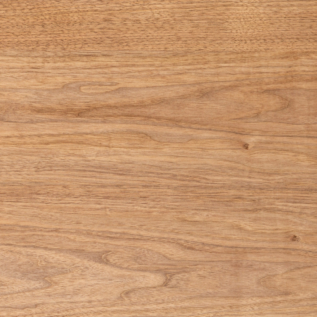 Kanademonoのくるみの棚板とブラックのアイアンで製作したシェルフ（棚板木目2）