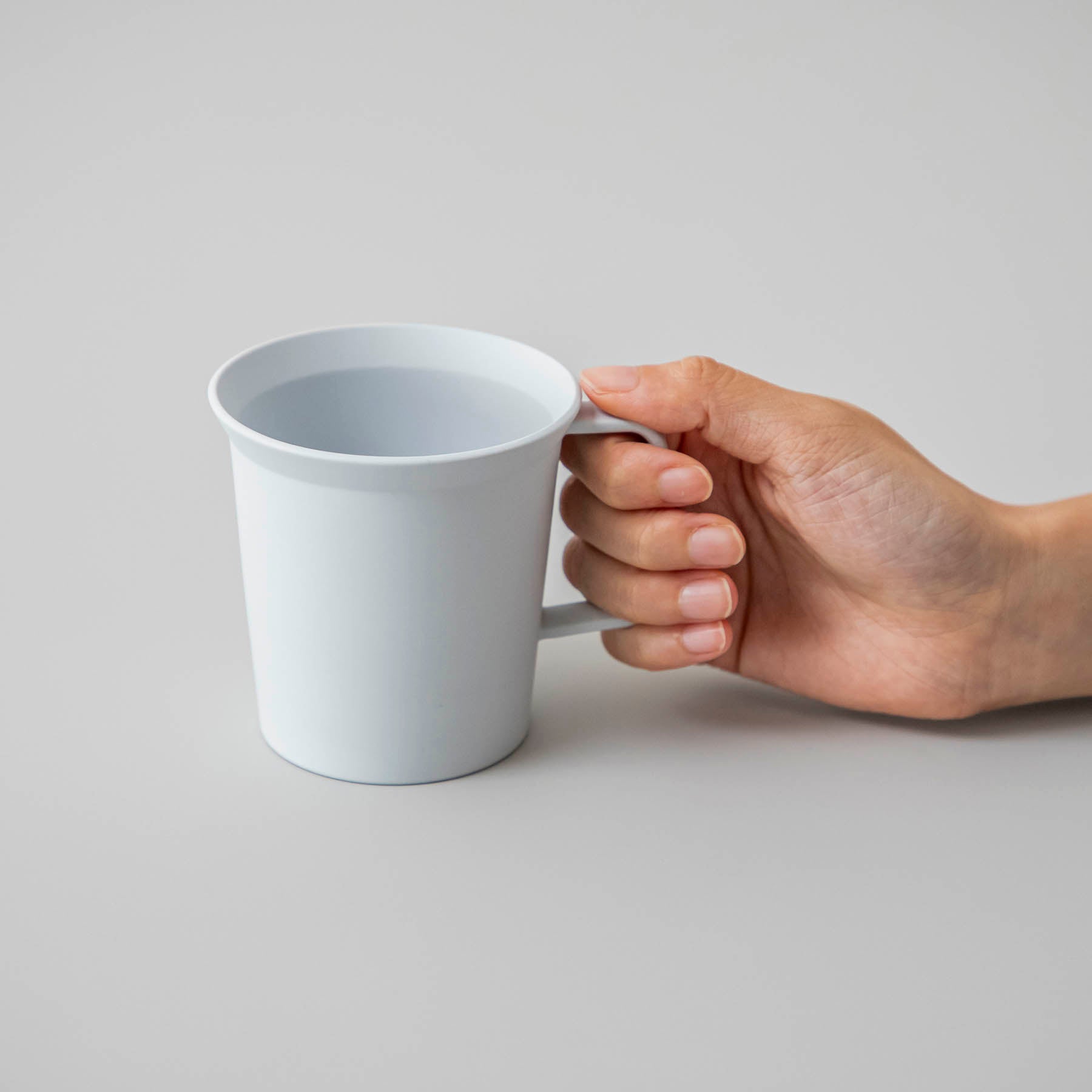 1616 / arita japan　"Standard" カップ