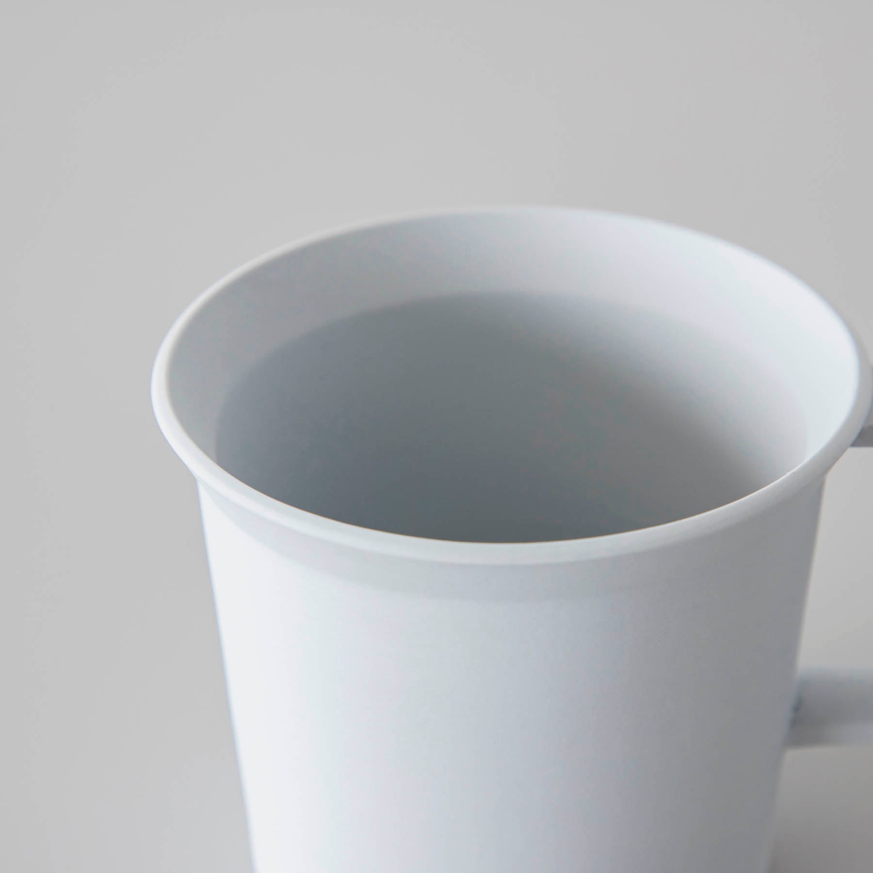 1616 / arita japan　"Standard" カップ