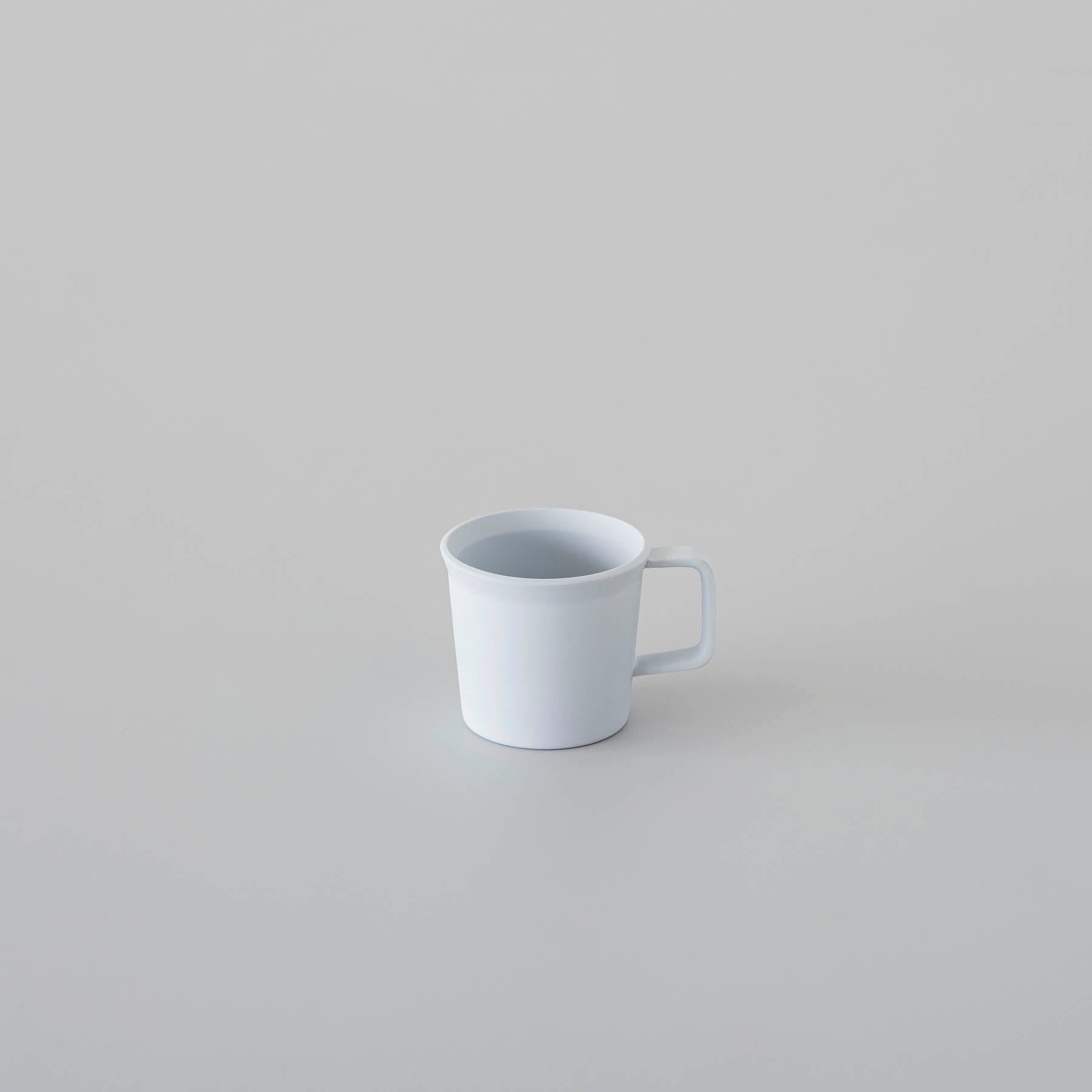 1616 / arita japan　"Standard" カップ