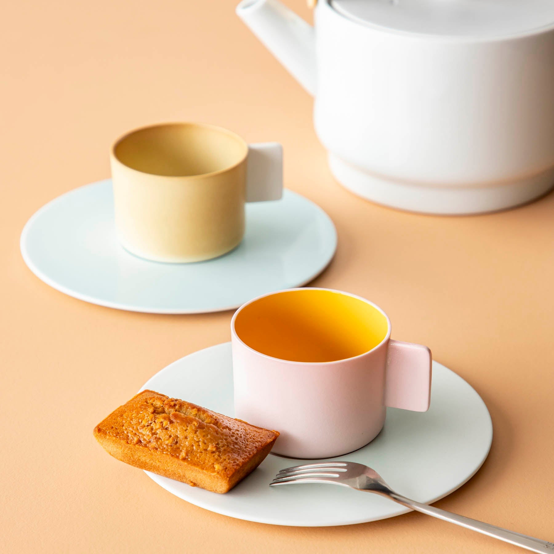 1616 / arita japan　"Colour Porcelain"  コーヒーカップ＆ソーサー